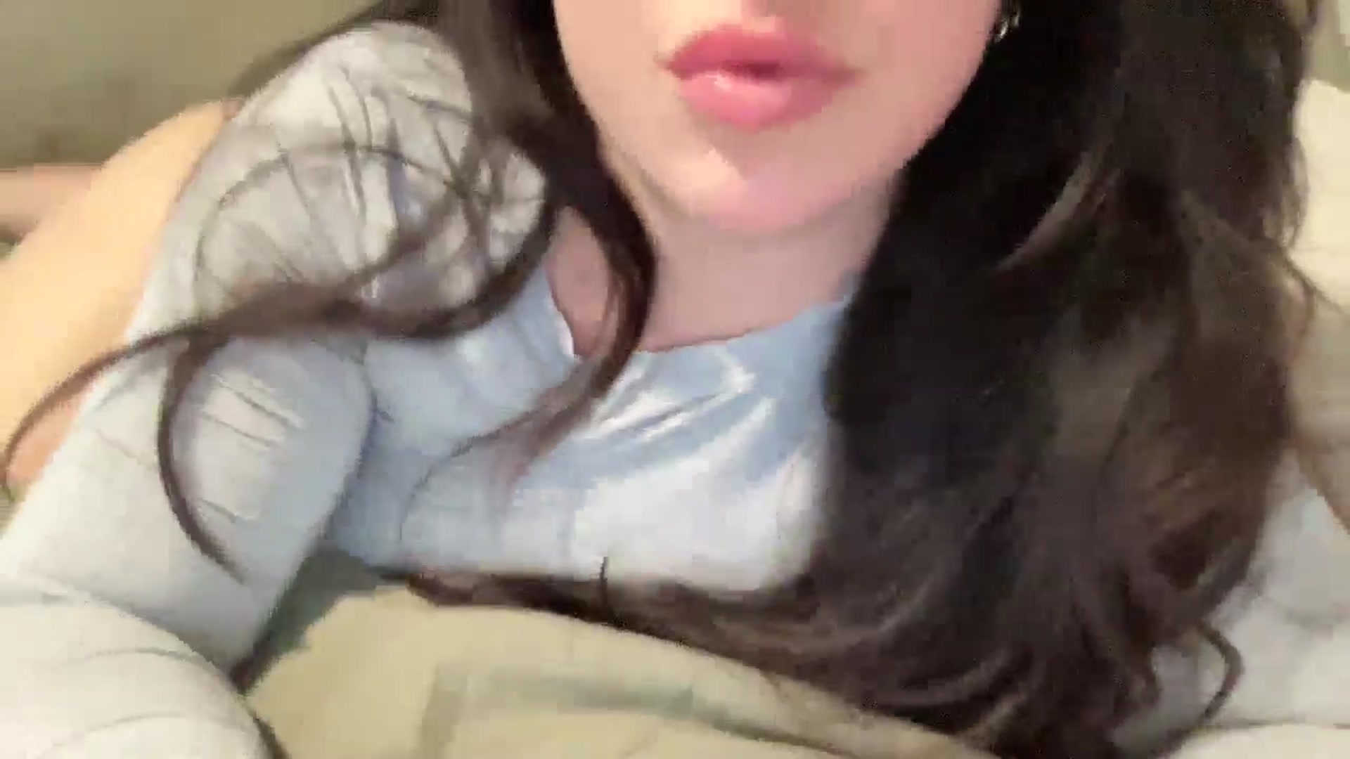 Gallery image thumbnail from EllaCakes's myfreecams stream on, 01/22/2025, 18:04 image 9 of 20