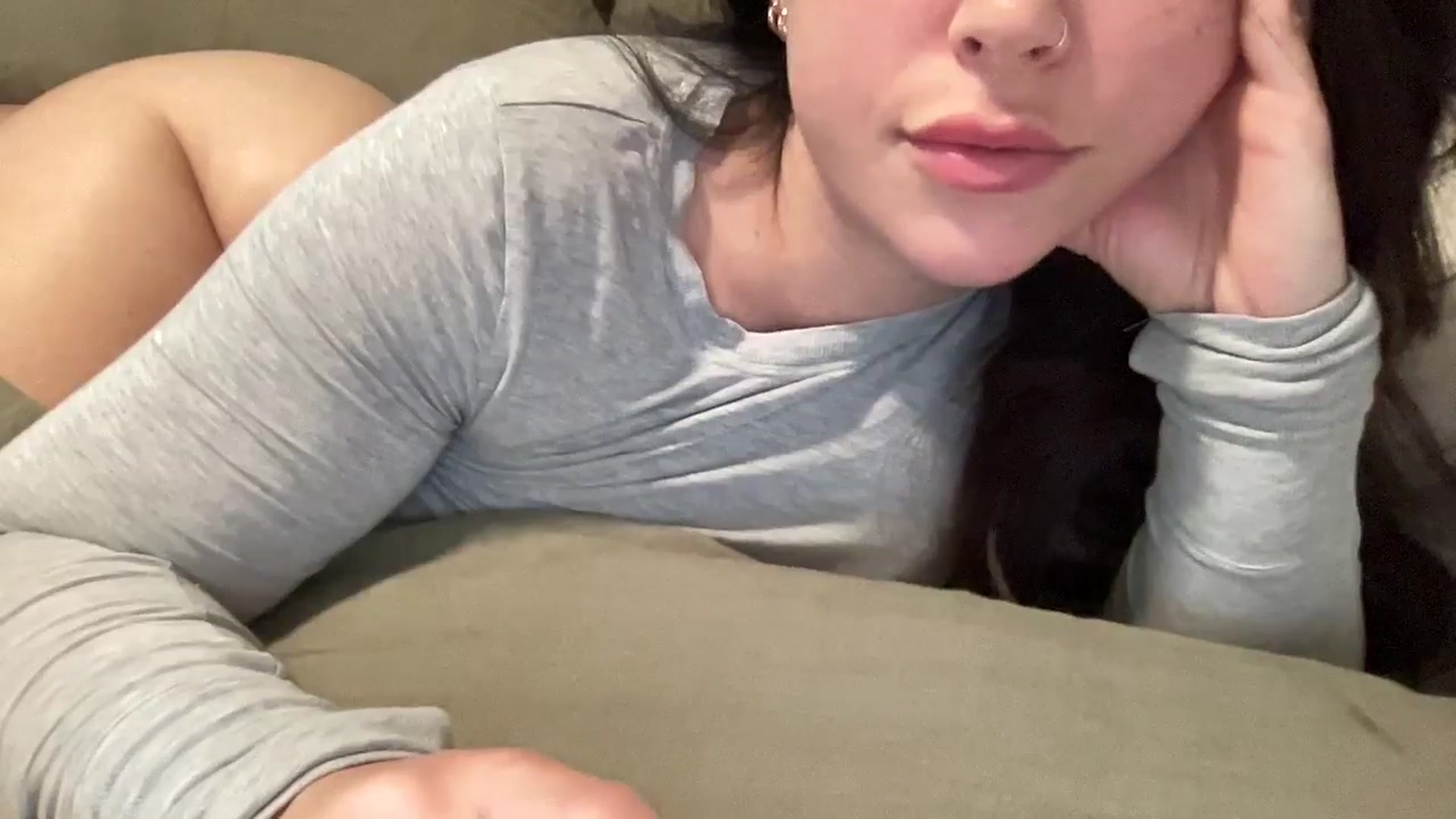 Gallery image thumbnail from EllaCakes's myfreecams stream on, 01/22/2025, 18:04 image 17 of 20