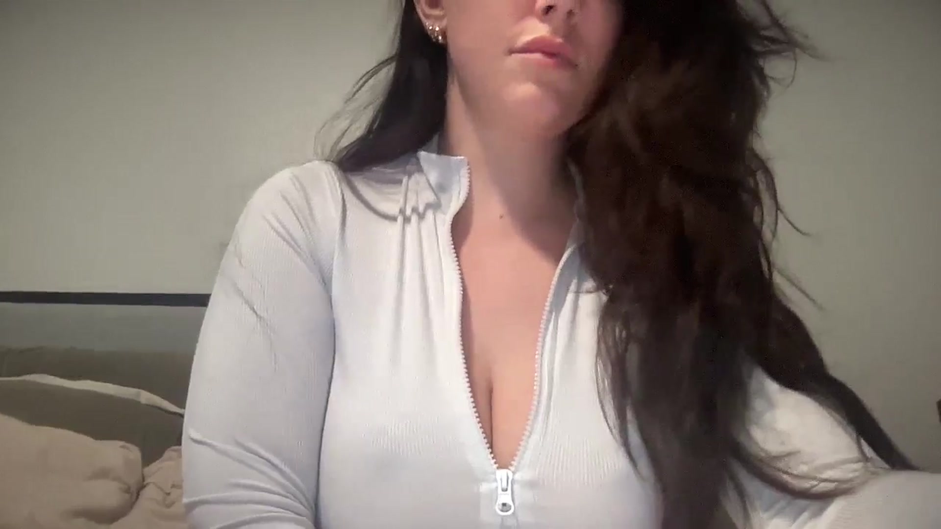 Gallery image thumbnail from EllaCakes's myfreecams stream on, 01/23/2025, 19:33 image 6 of 20
