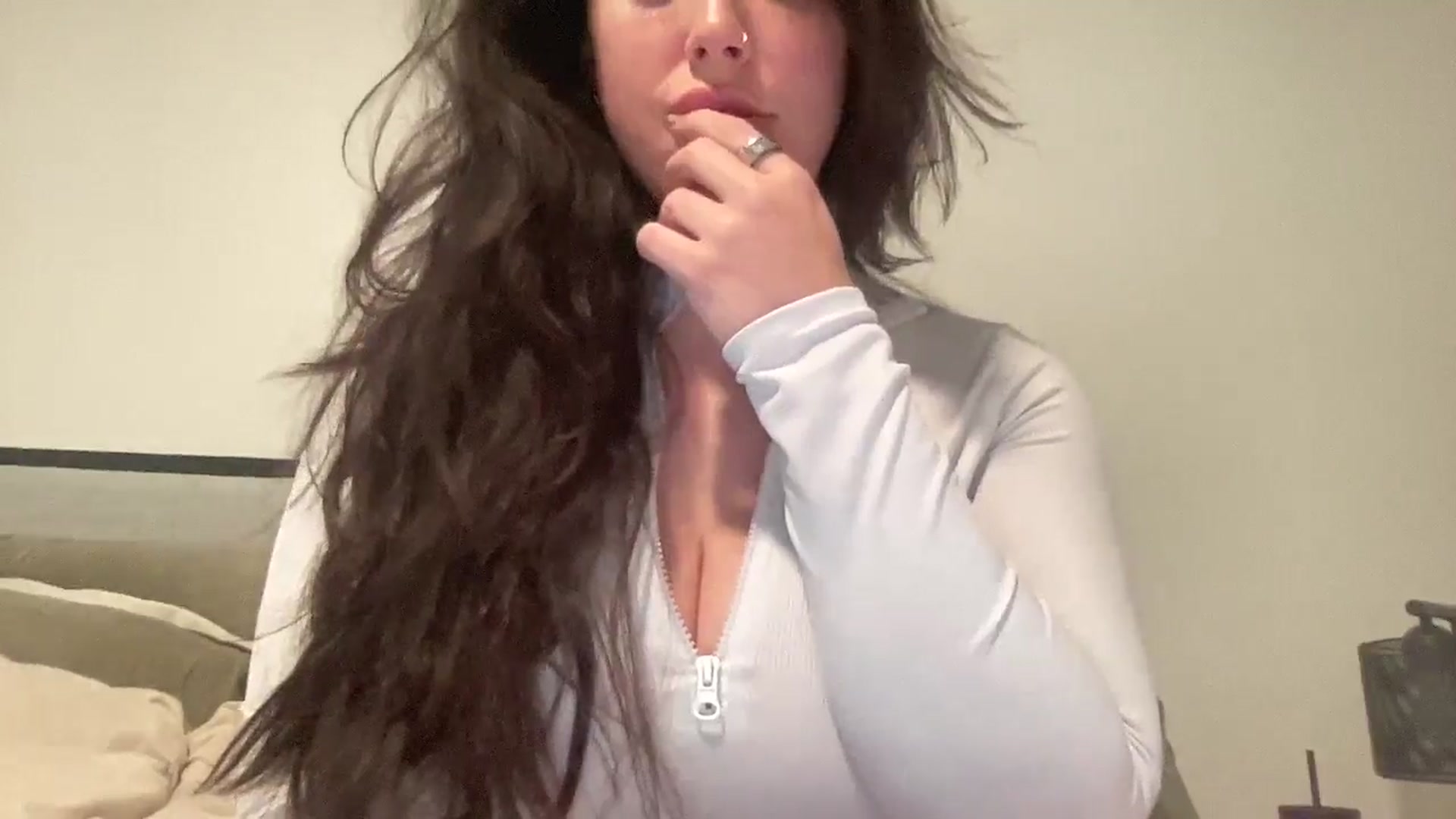 Gallery image thumbnail from EllaCakes's myfreecams stream on, 01/23/2025, 19:33 image 4 of 20