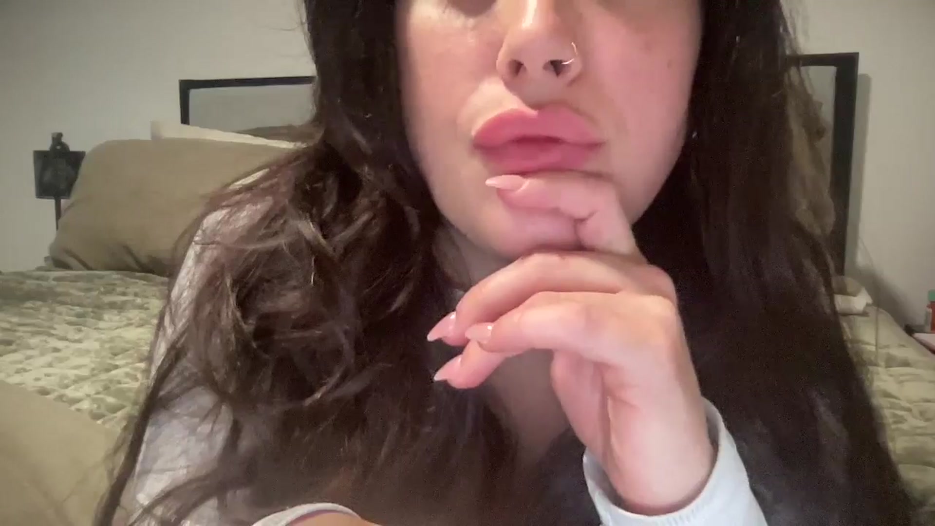 Gallery image thumbnail from EllaCakes's myfreecams stream on, 01/29/2025, 18:05 image 4 of 20