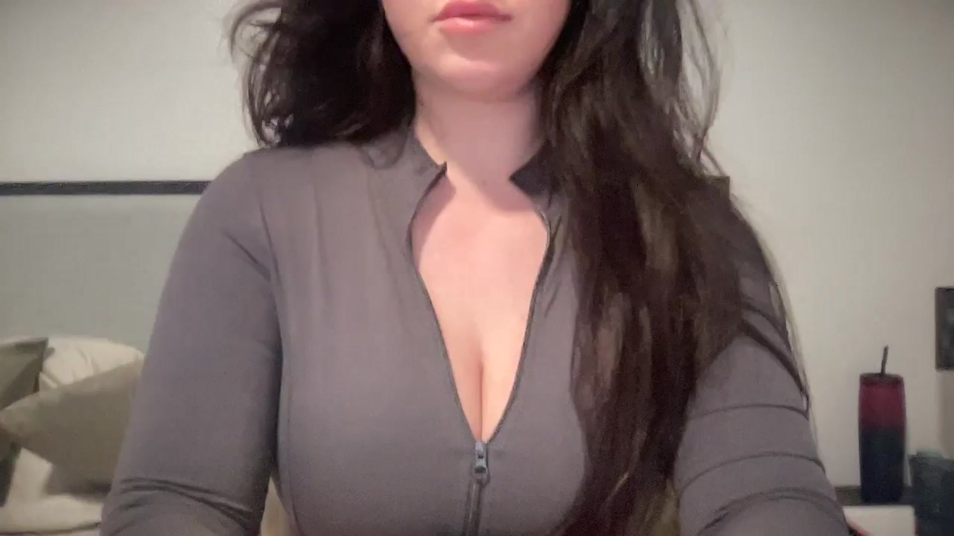 Gallery image thumbnail from EllaCakes's myfreecams stream on, 01/30/2025, 17:55 image 3 of 20