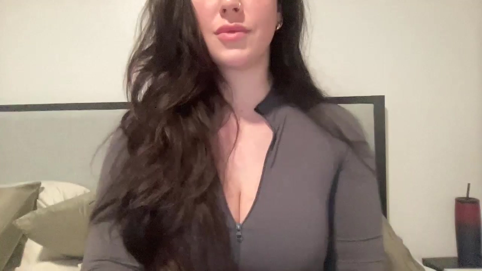 Gallery image thumbnail from EllaCakes's myfreecams stream on, 01/30/2025, 17:55 image 6 of 20