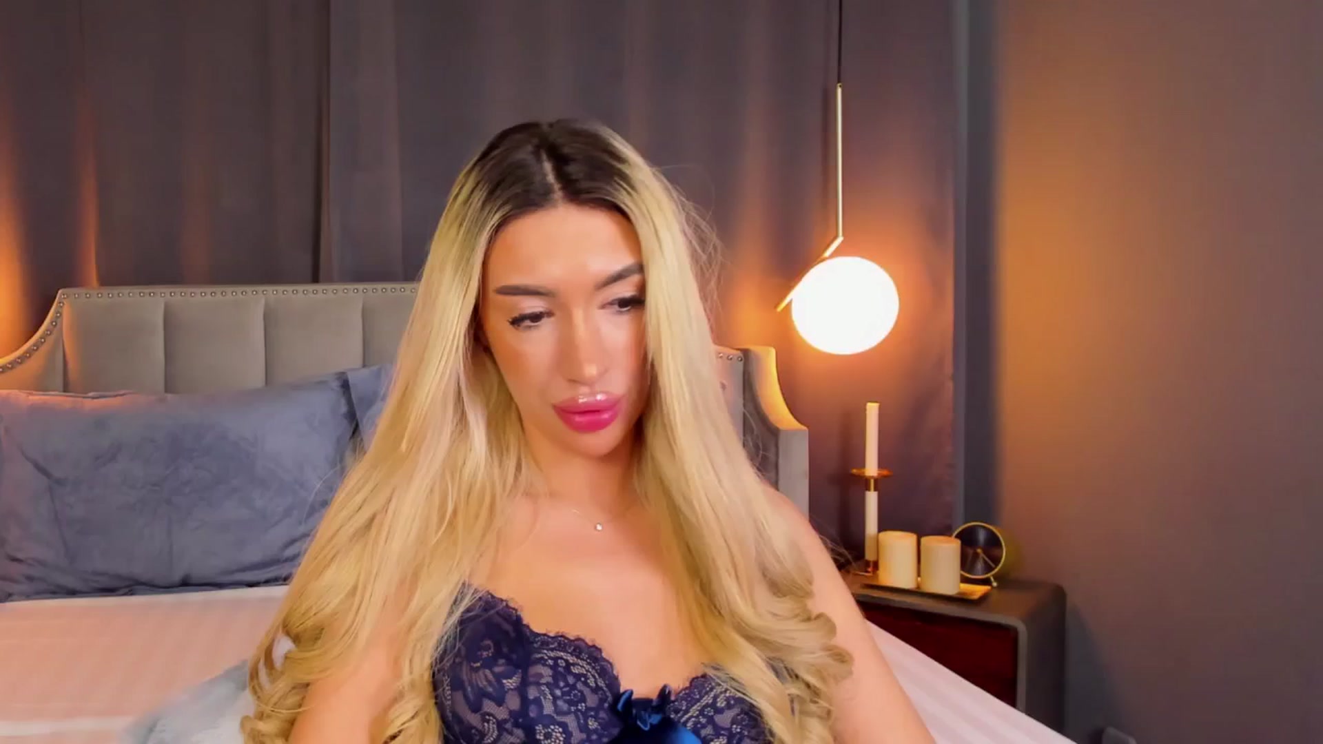 Gallery image thumbnail from EllaDiamondX's myfreecams stream on, 01/13/2026, 12:09 image 1 of 20