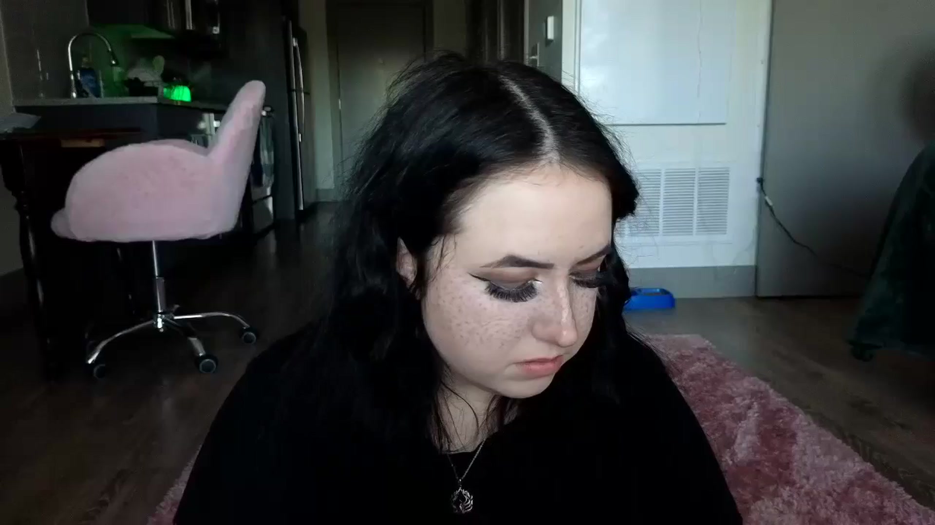 Gallery image thumbnail from EllaEverglow's myfreecams stream on, 07/14/2024, 24:17 image 9 of 20