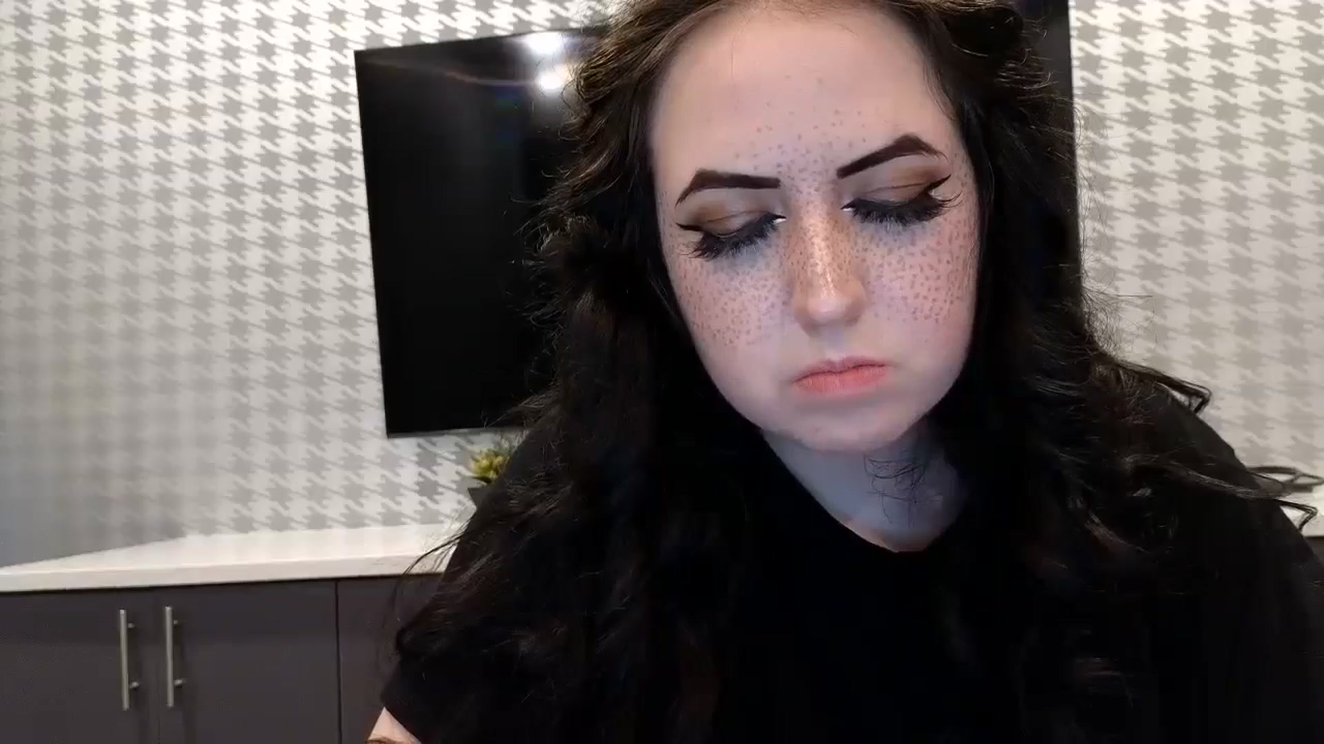 Gallery image thumbnail from EllaEverglow's myfreecams stream on, 07/19/2024, 02:01 image 3 of 20