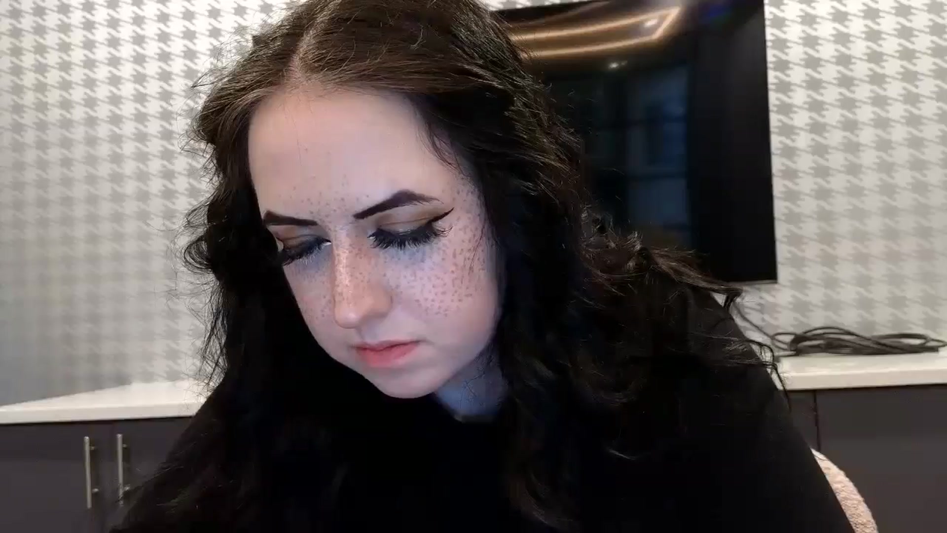 Gallery image thumbnail from EllaEverglow's myfreecams stream on, 07/19/2024, 02:01 image 5 of 20
