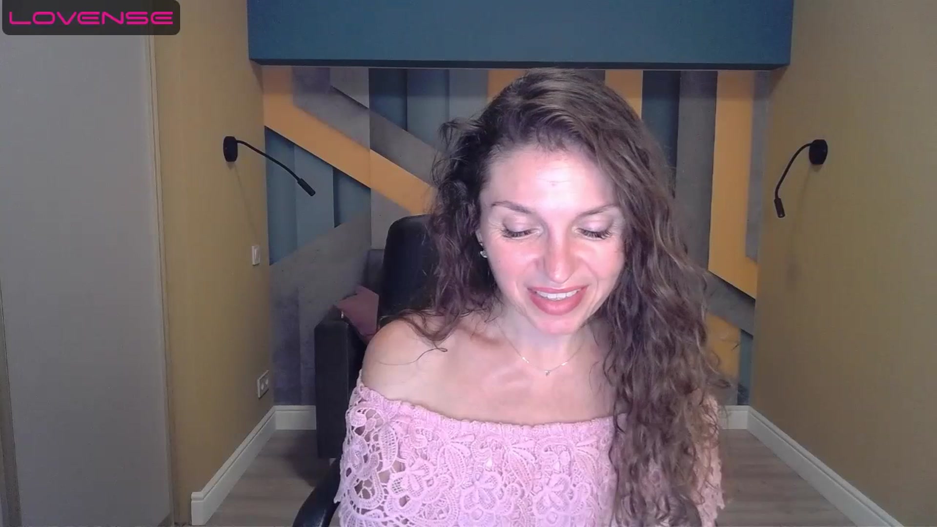 Gallery image thumbnail from EllaLong's myfreecams stream on, 07/13/2023, 12:33 image 4 of 20
