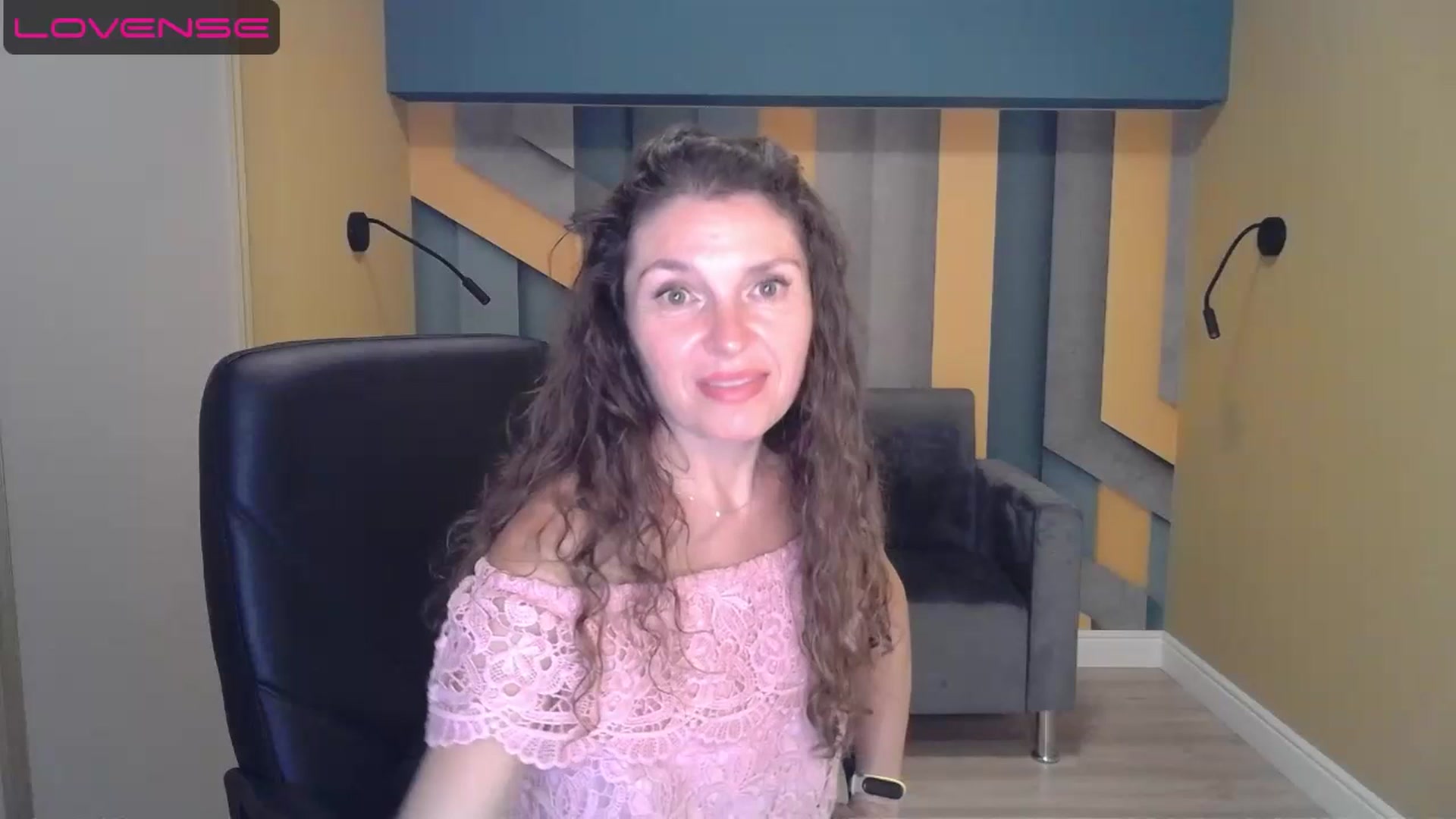 Gallery image thumbnail from EllaLong's myfreecams stream on, 07/13/2023, 12:33 image 11 of 20