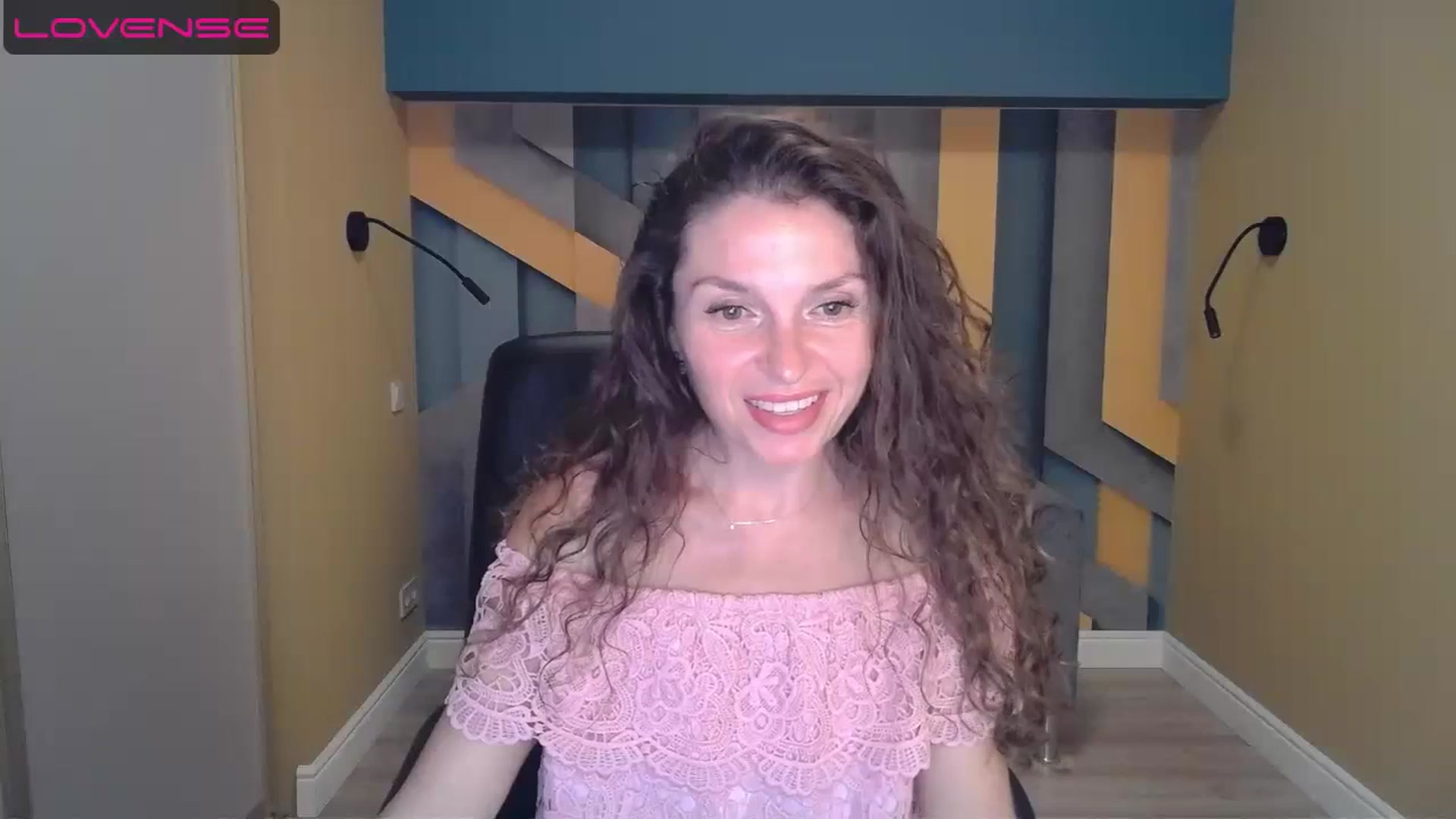 Gallery image thumbnail from EllaLong's myfreecams stream on, 07/13/2023, 12:33 image 10 of 20
