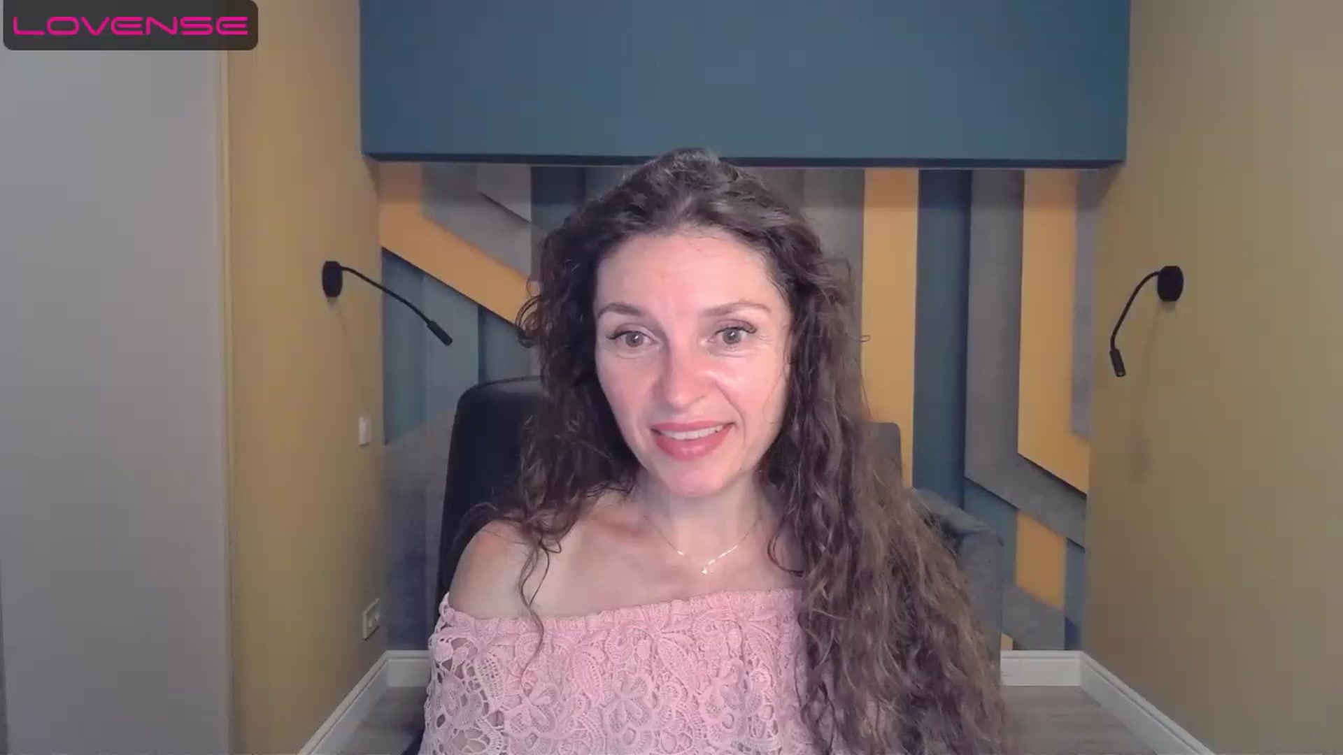 Gallery image thumbnail from EllaLong's myfreecams stream on, 07/13/2023, 12:33 image 2 of 20