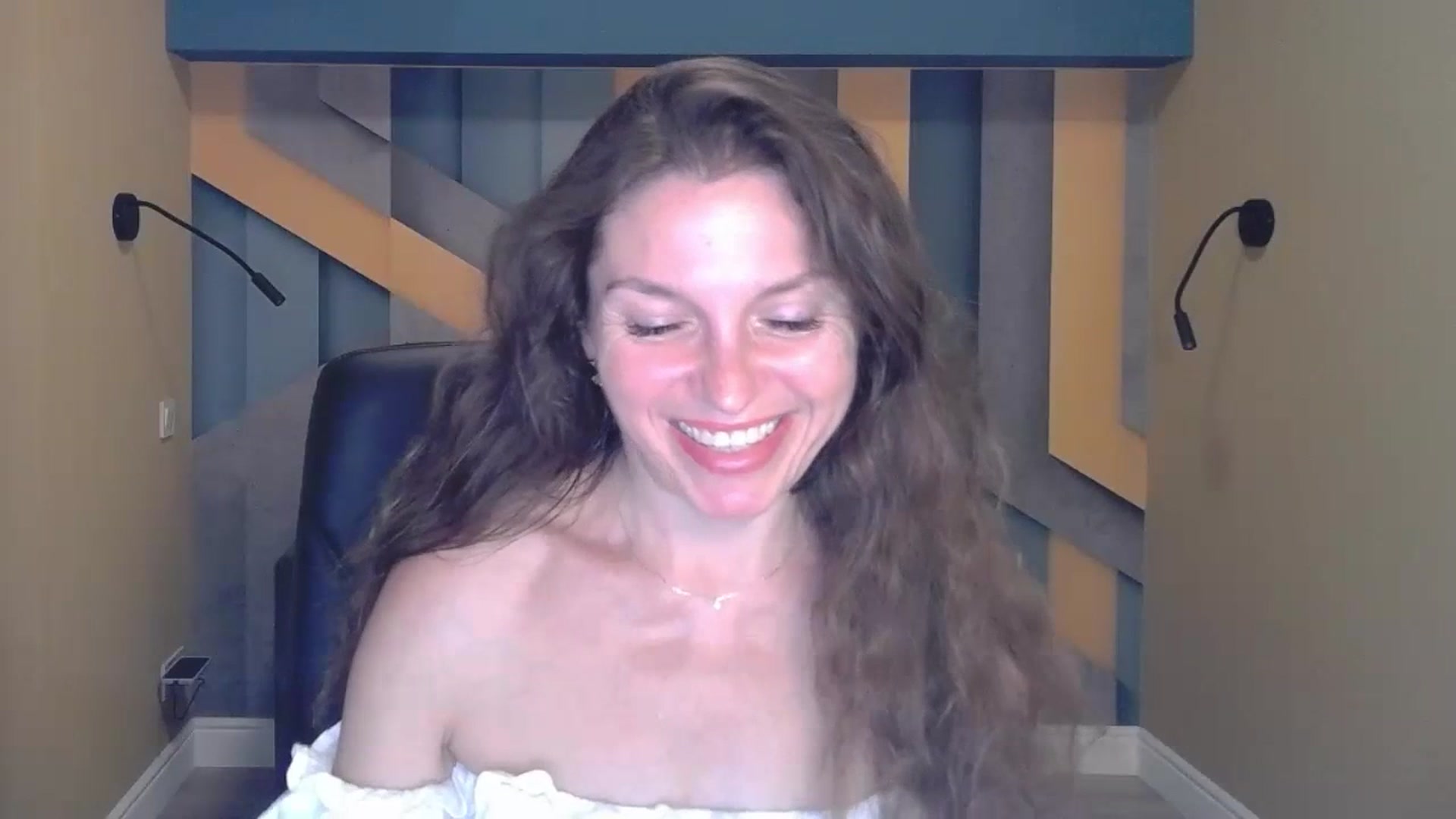 Gallery image thumbnail from EllaLong's myfreecams stream on, 07/14/2023, 12:15 image 11 of 20