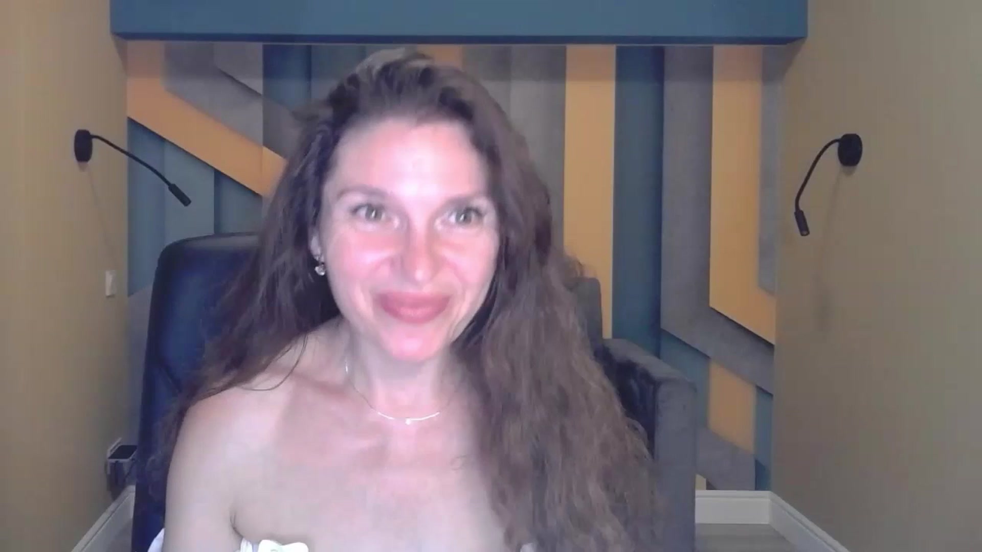 Gallery image thumbnail from EllaLong's myfreecams stream on, 07/14/2023, 12:15 image 17 of 20