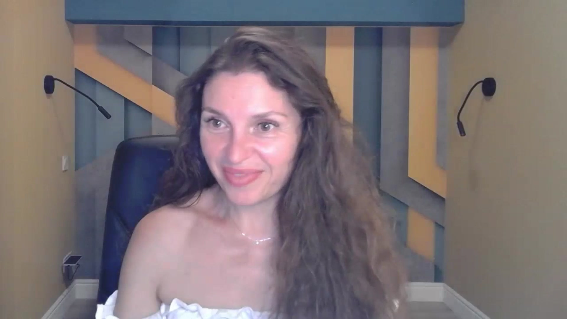 Gallery image thumbnail from EllaLong's myfreecams stream on, 07/14/2023, 12:15 image 10 of 20