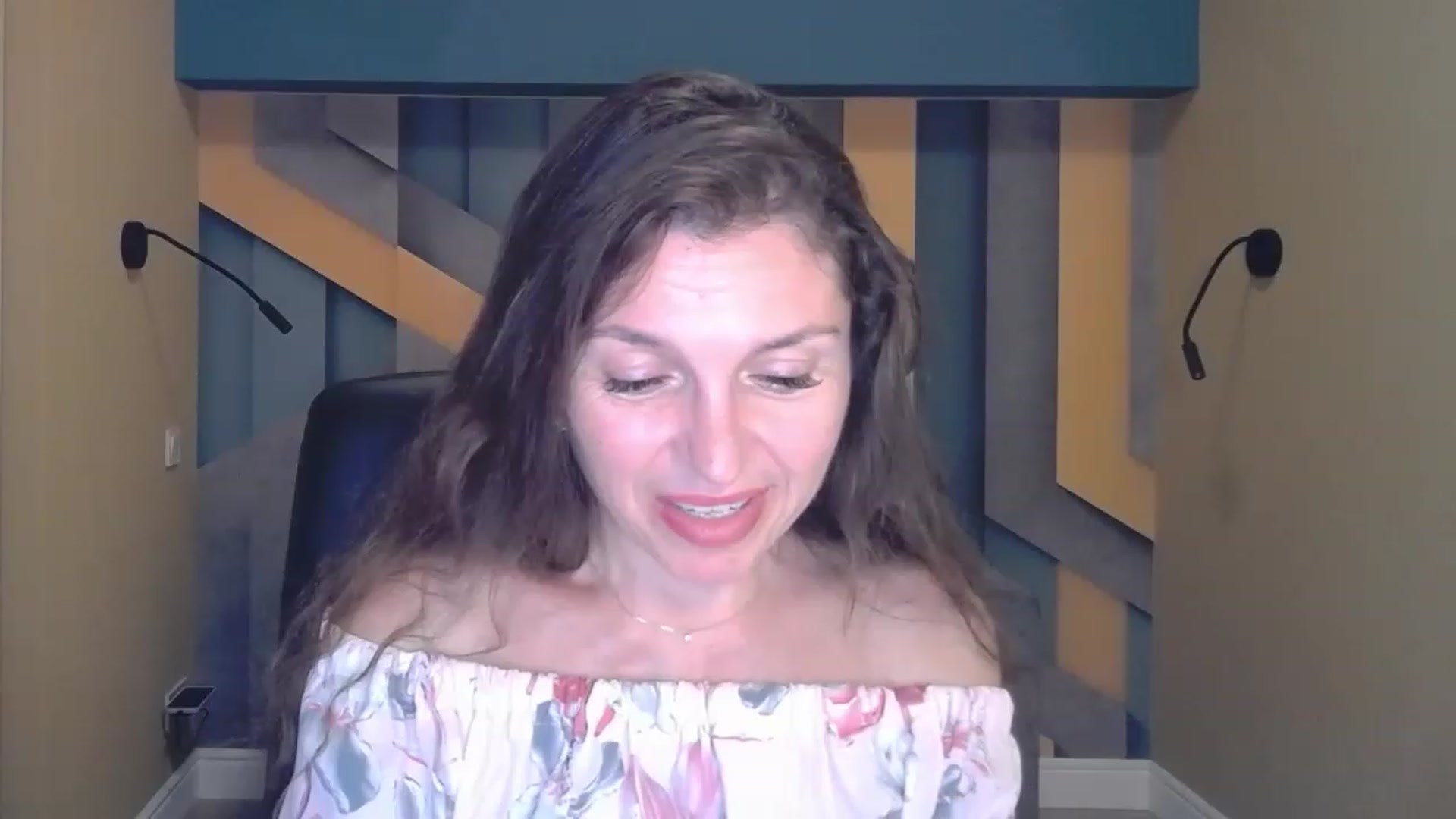 Gallery image thumbnail from EllaLong's myfreecams stream on, 07/14/2023, 14:37 image 19 of 20