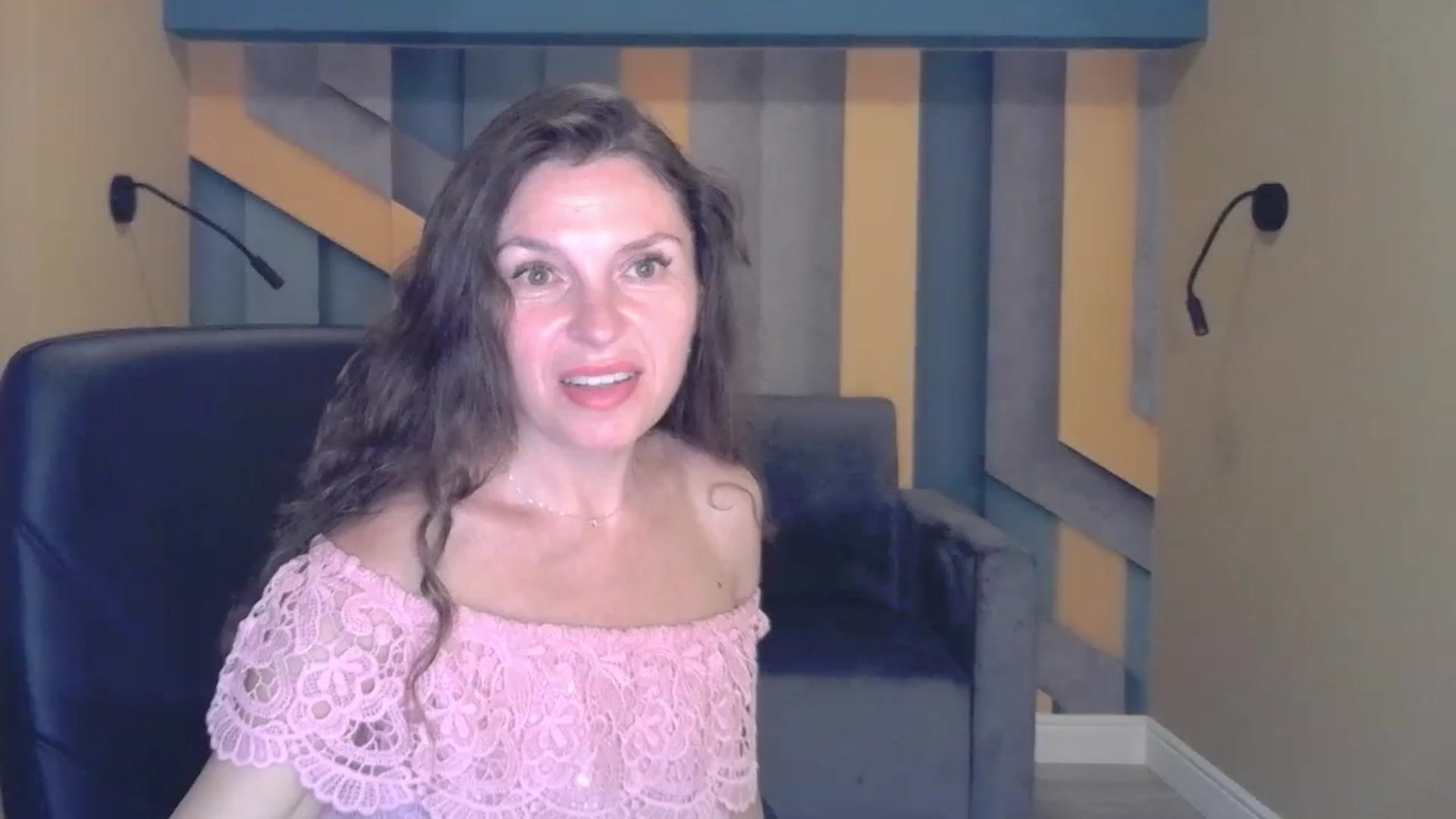 Gallery image thumbnail from EllaLong's myfreecams stream on, 07/15/2023, 12:33 image 5 of 20