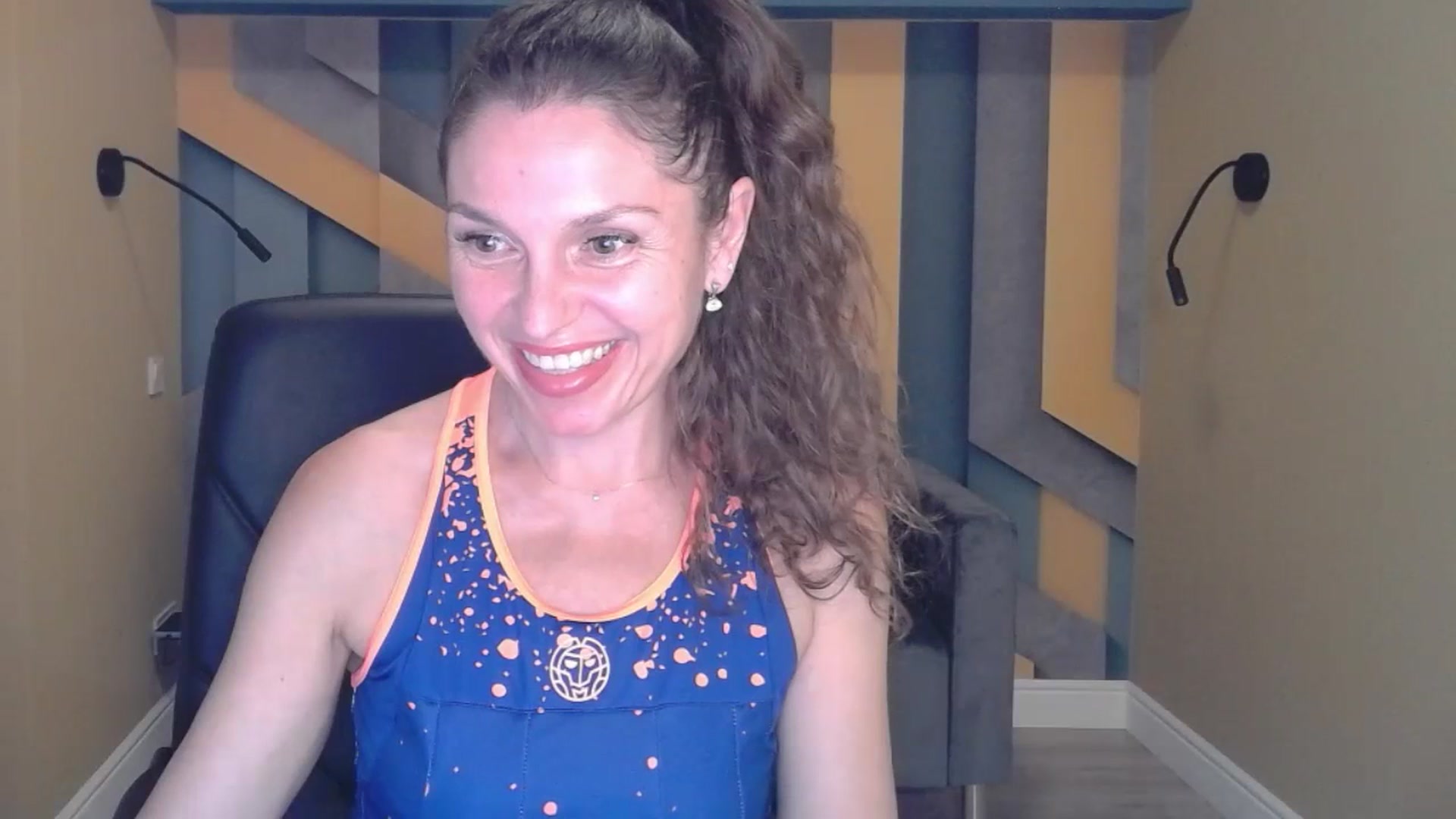 Gallery image thumbnail from EllaLong's myfreecams stream on, 07/15/2023, 16:08 image 1 of 20