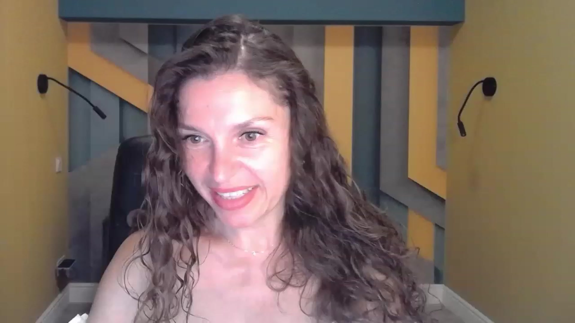Gallery image thumbnail from EllaLong's myfreecams stream on, 07/18/2023, 12:22 image 18 of 20