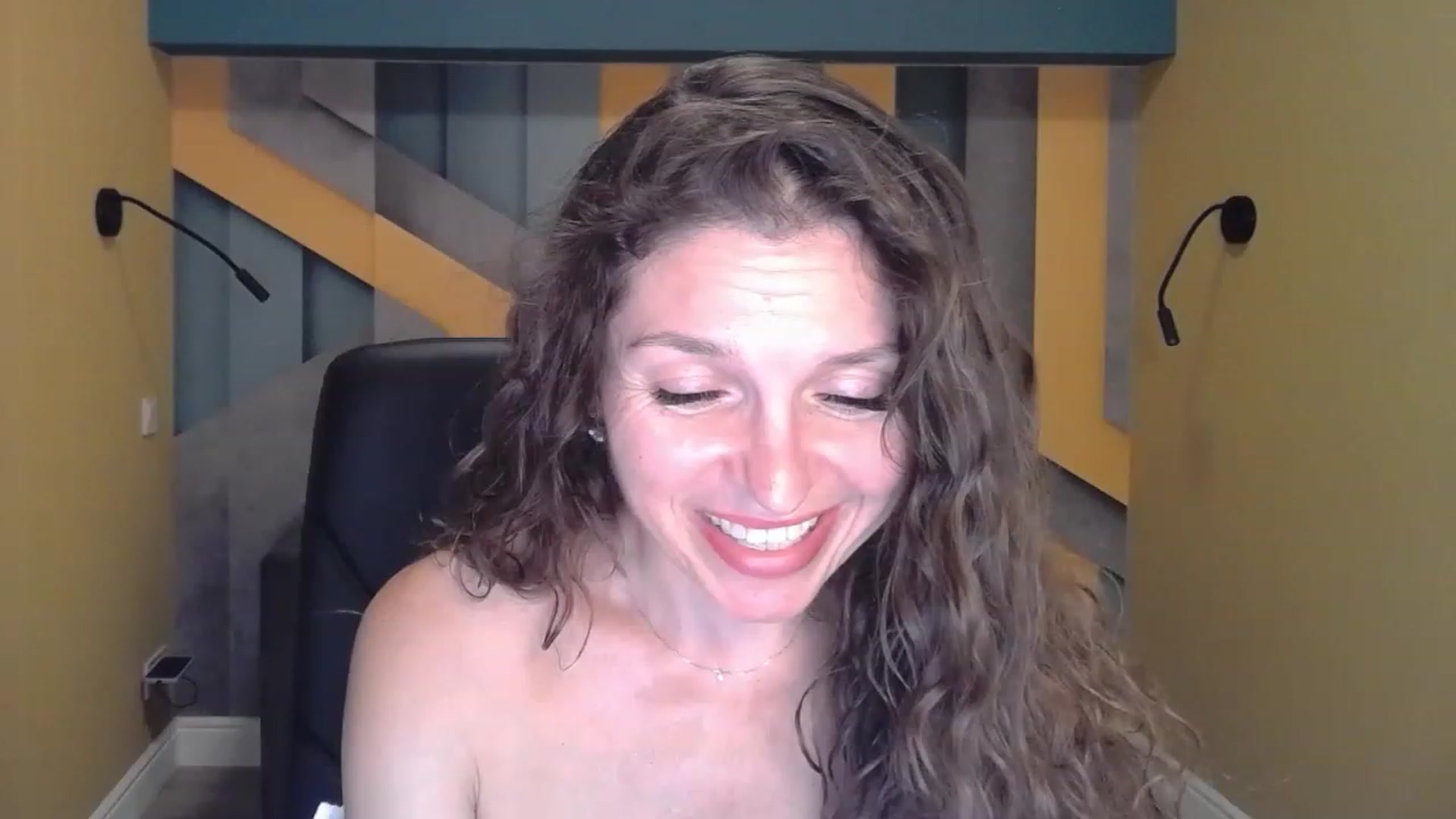 Gallery image thumbnail from EllaLong's myfreecams stream on, 07/18/2023, 12:22 image 10 of 20