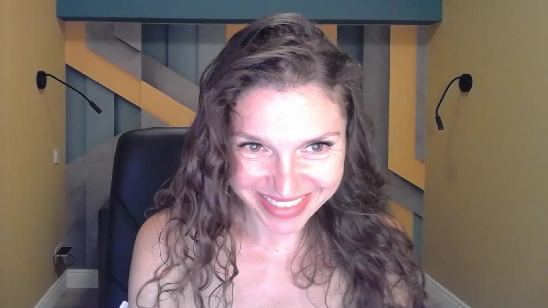 Gallery image thumbnail from EllaLong's myfreecams stream on, 07/18/2023, 12:22 image 17 of 20