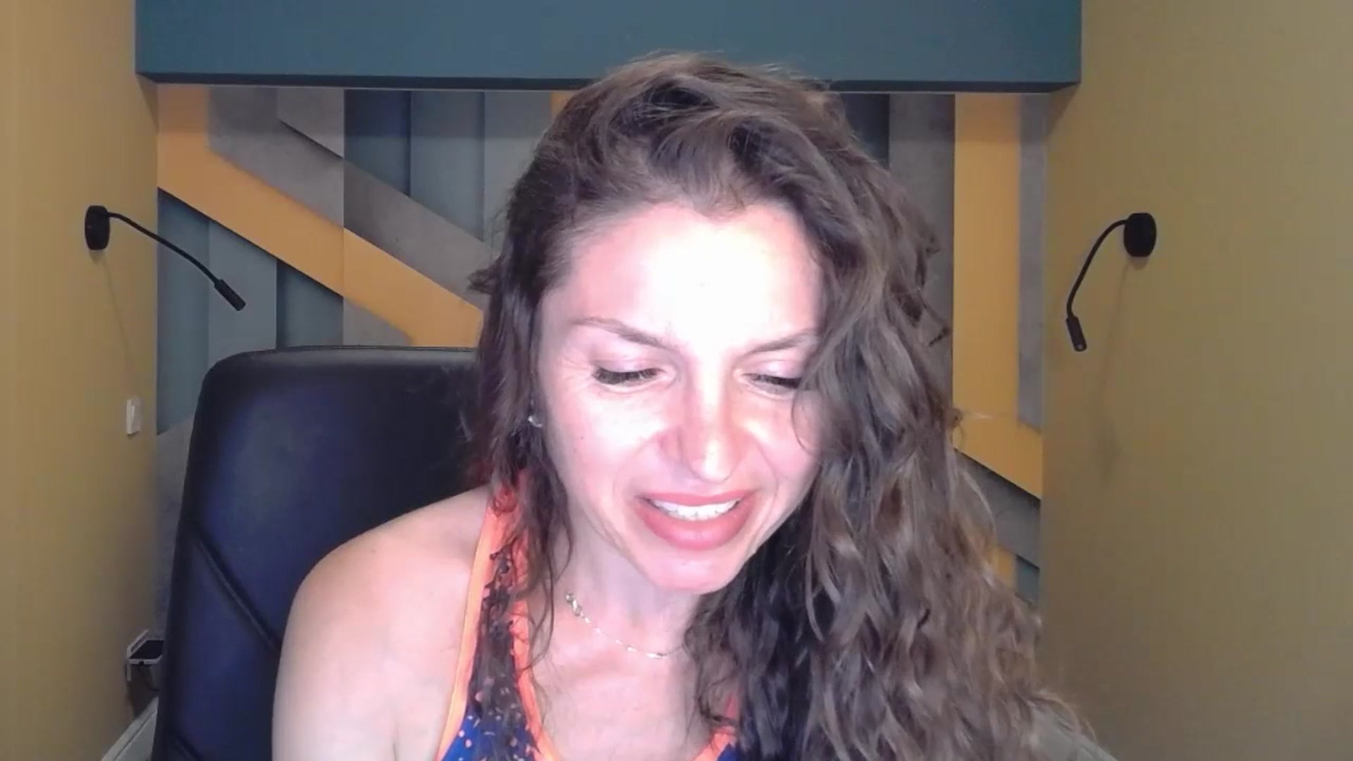 Gallery image thumbnail from EllaLong's myfreecams stream on, 07/18/2023, 13:36 image 10 of 20