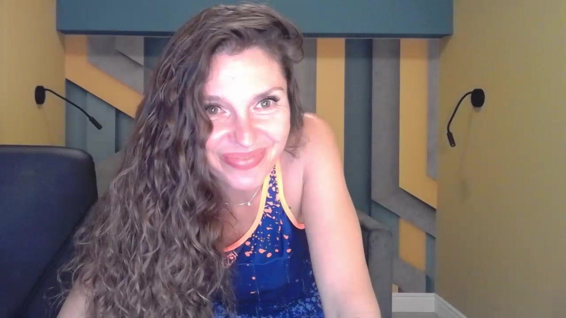 Gallery image thumbnail from EllaLong's myfreecams stream on, 07/18/2023, 13:36 image 5 of 20