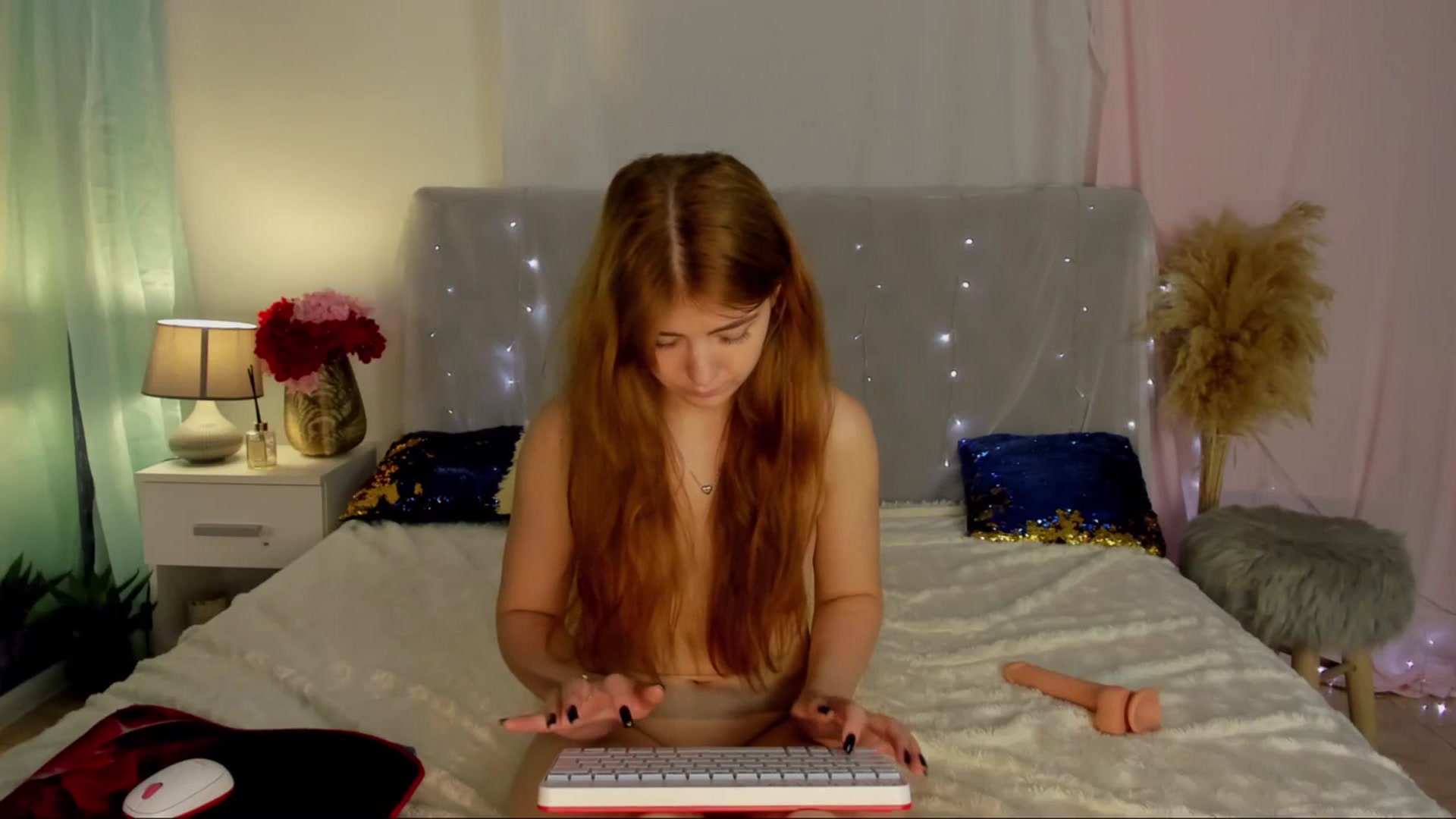 Gallery image thumbnail from EllaMyerss's myfreecams stream on, 07/14/2023, 10:59 image 2 of 20