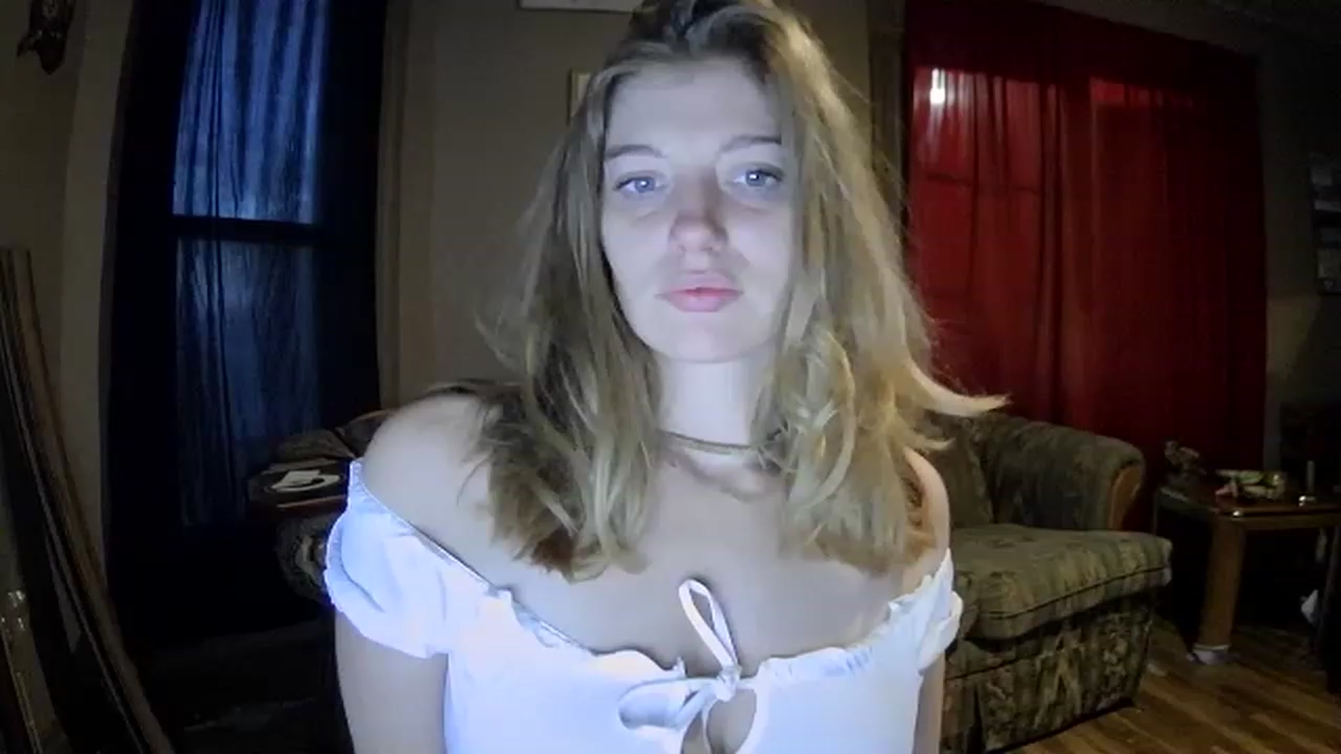 Gallery image thumbnail from EllaRose1321's myfreecams stream on, 11/18/2022, 22:56 image 19 of 20