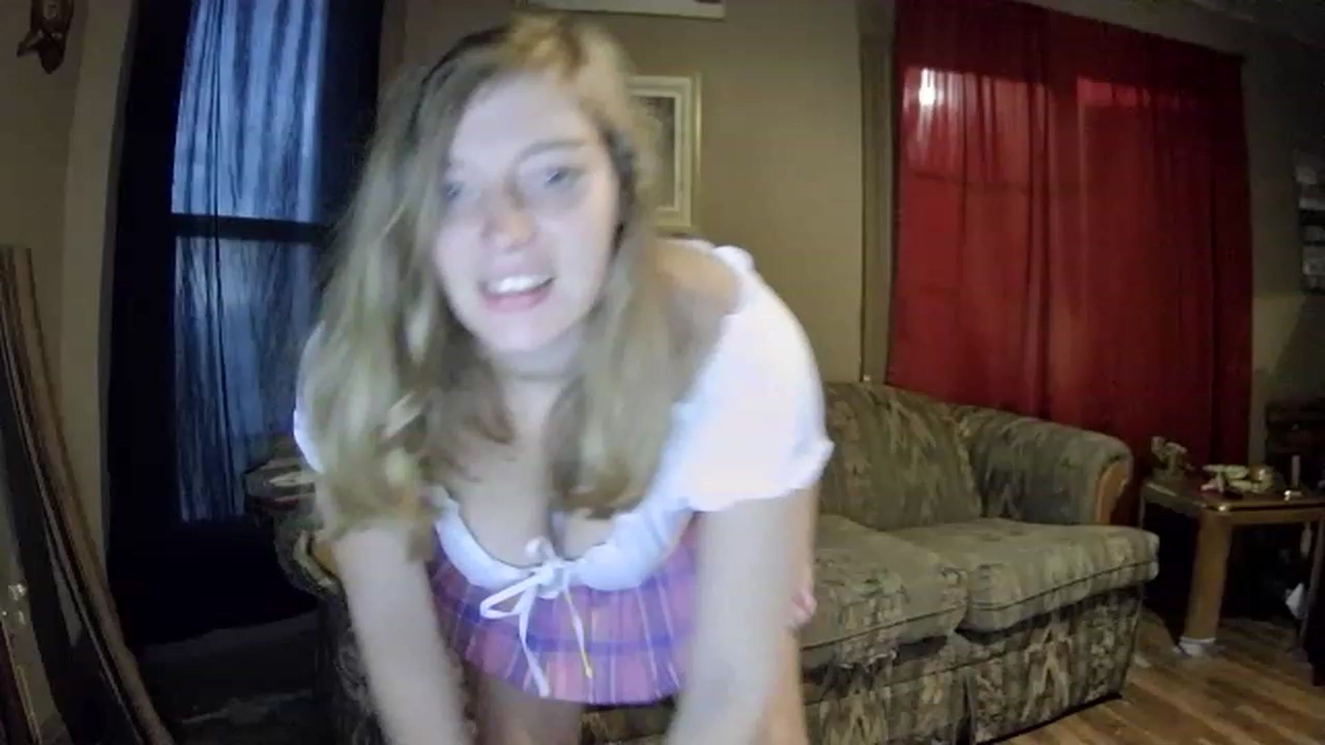 Gallery image thumbnail from EllaRose1321's myfreecams stream on, 11/18/2022, 22:56 image 9 of 20