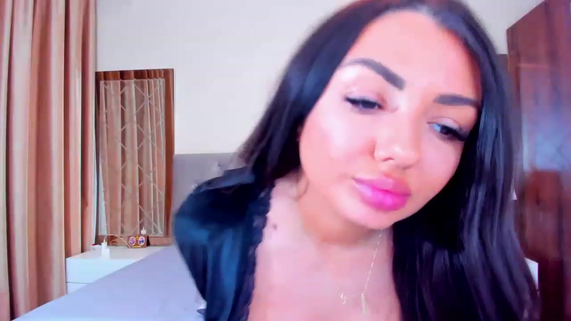 Gallery image thumbnail from EllaRossa's myfreecams stream on, 02/11/2023, 14:27 image 6 of 20