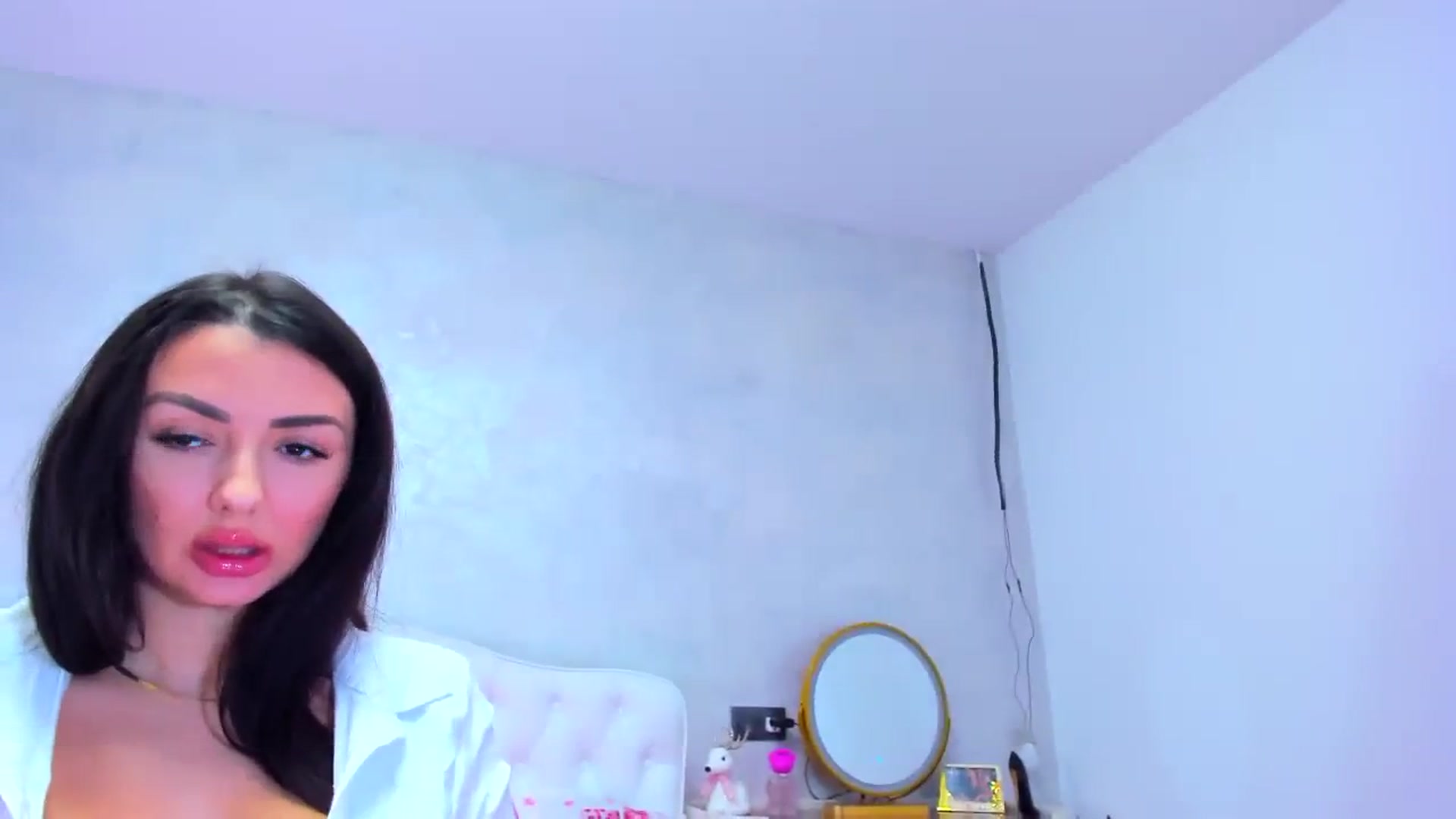 Gallery image thumbnail from EllaRossa's myfreecams stream on, 12/30/2023, 14:06 image 16 of 20
