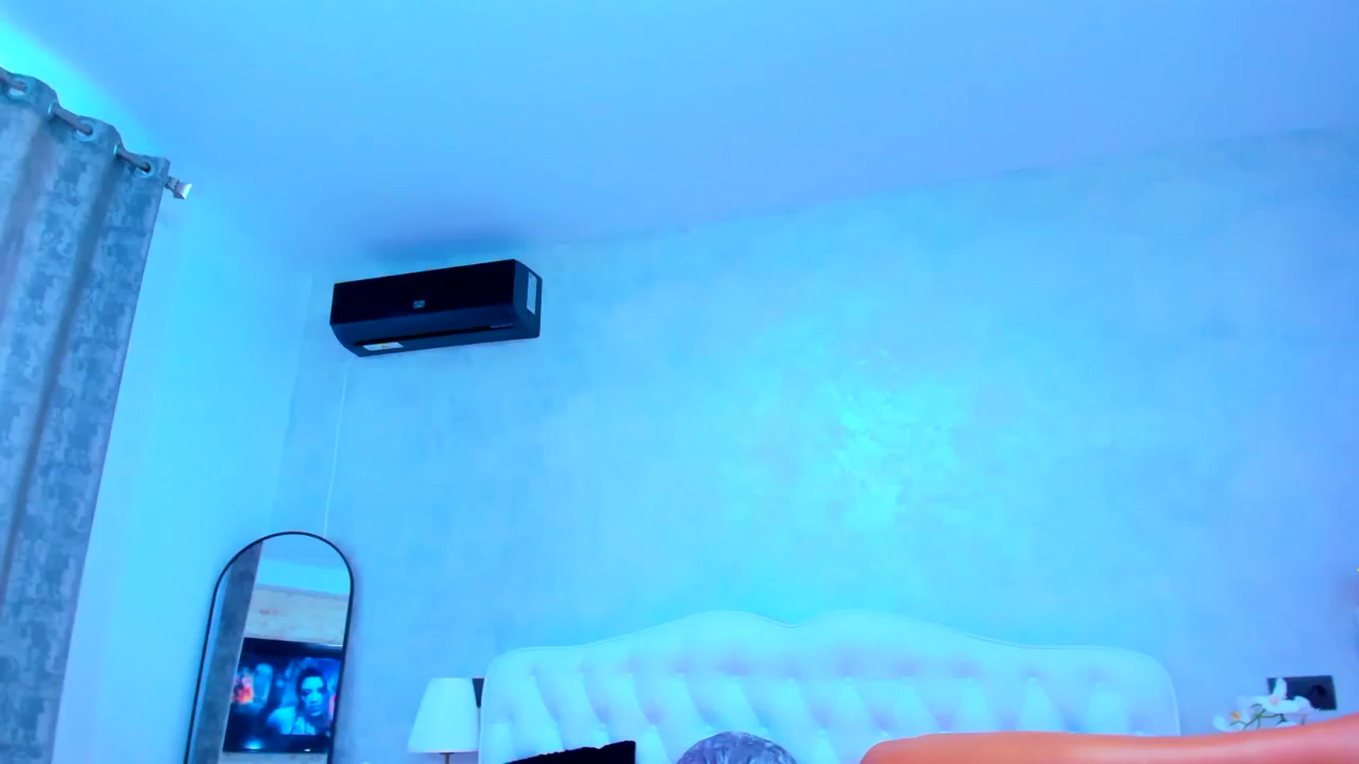 Gallery image thumbnail from EllaRossa's myfreecams stream on, 07/20/2024, 13:48 image 14 of 20