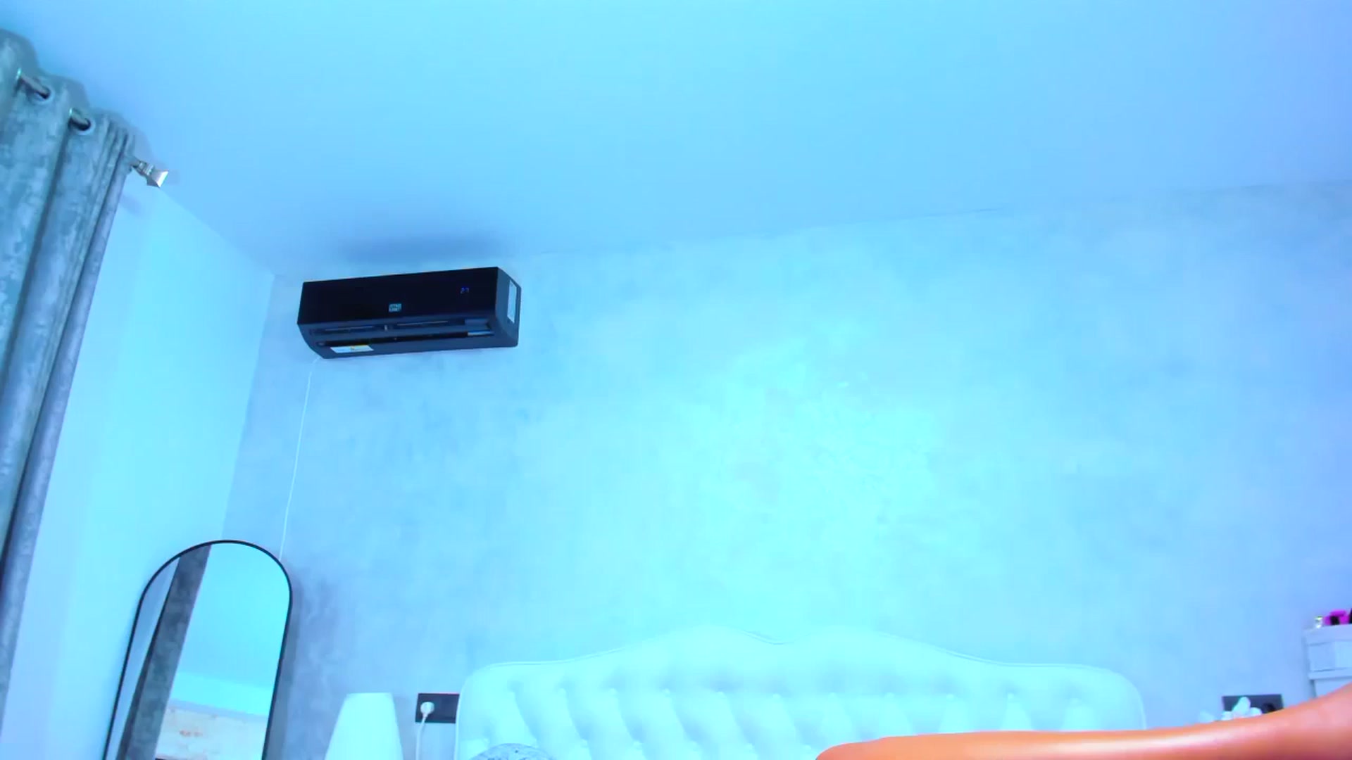 Gallery image thumbnail from EllaRossa's myfreecams stream on, 08/30/2024, 21:09 image 10 of 20