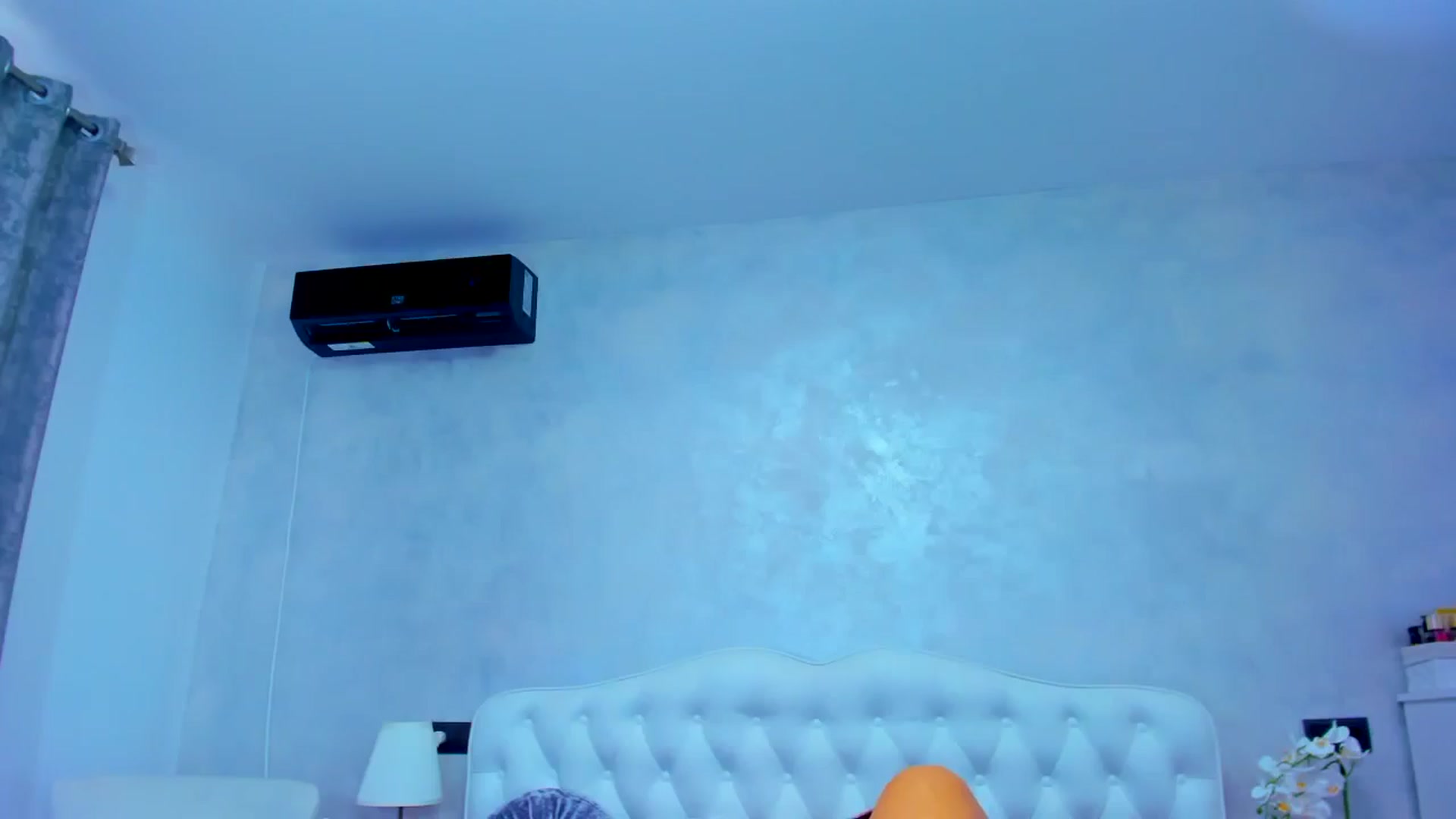 Gallery image thumbnail from EllaRossa's myfreecams stream on, 02/02/2025, 11:06 image 8 of 20