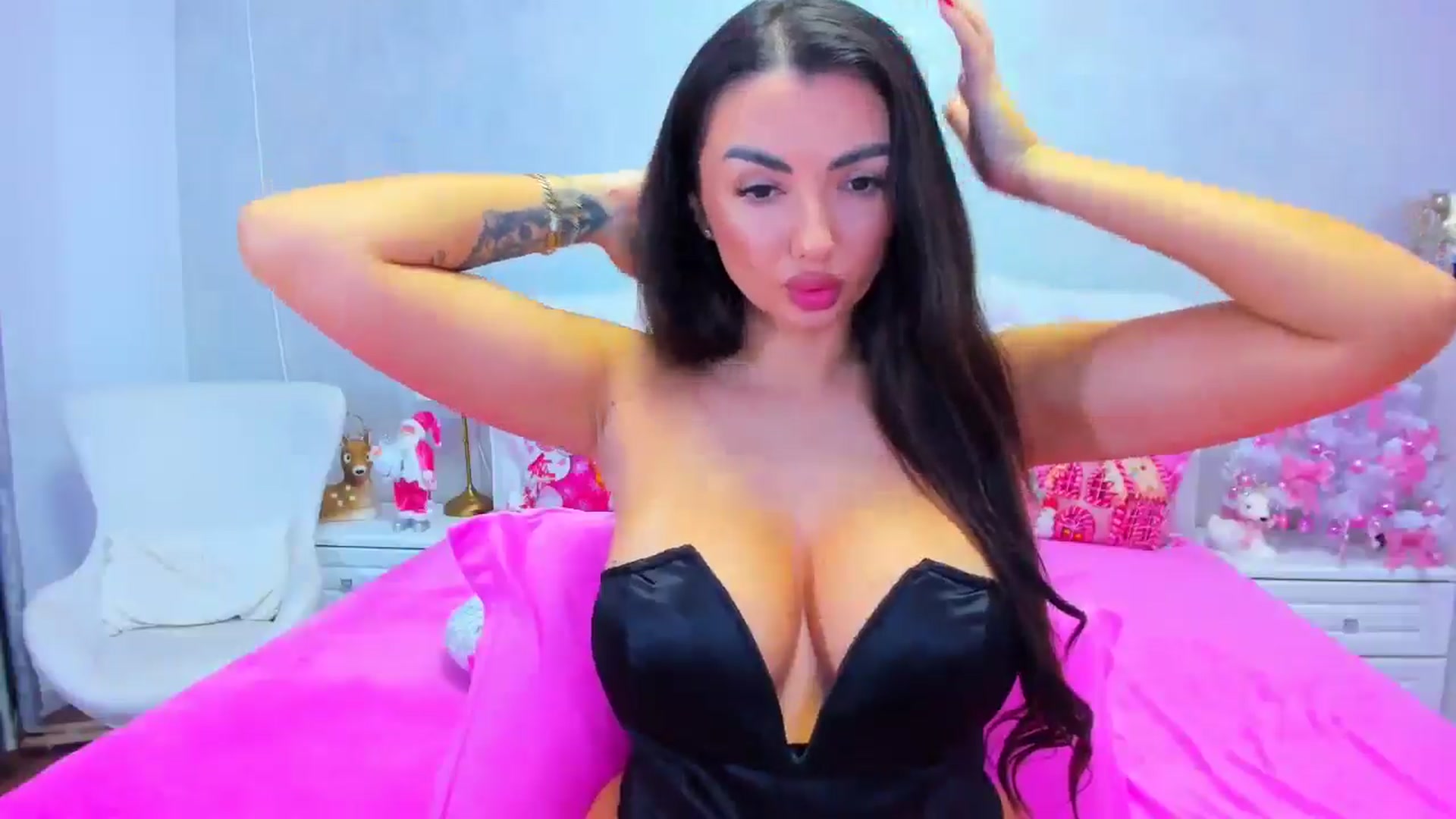 Gallery image thumbnail from EllaRossa's myfreecams stream on, 01/01/2026, 17:36 image 2 of 20