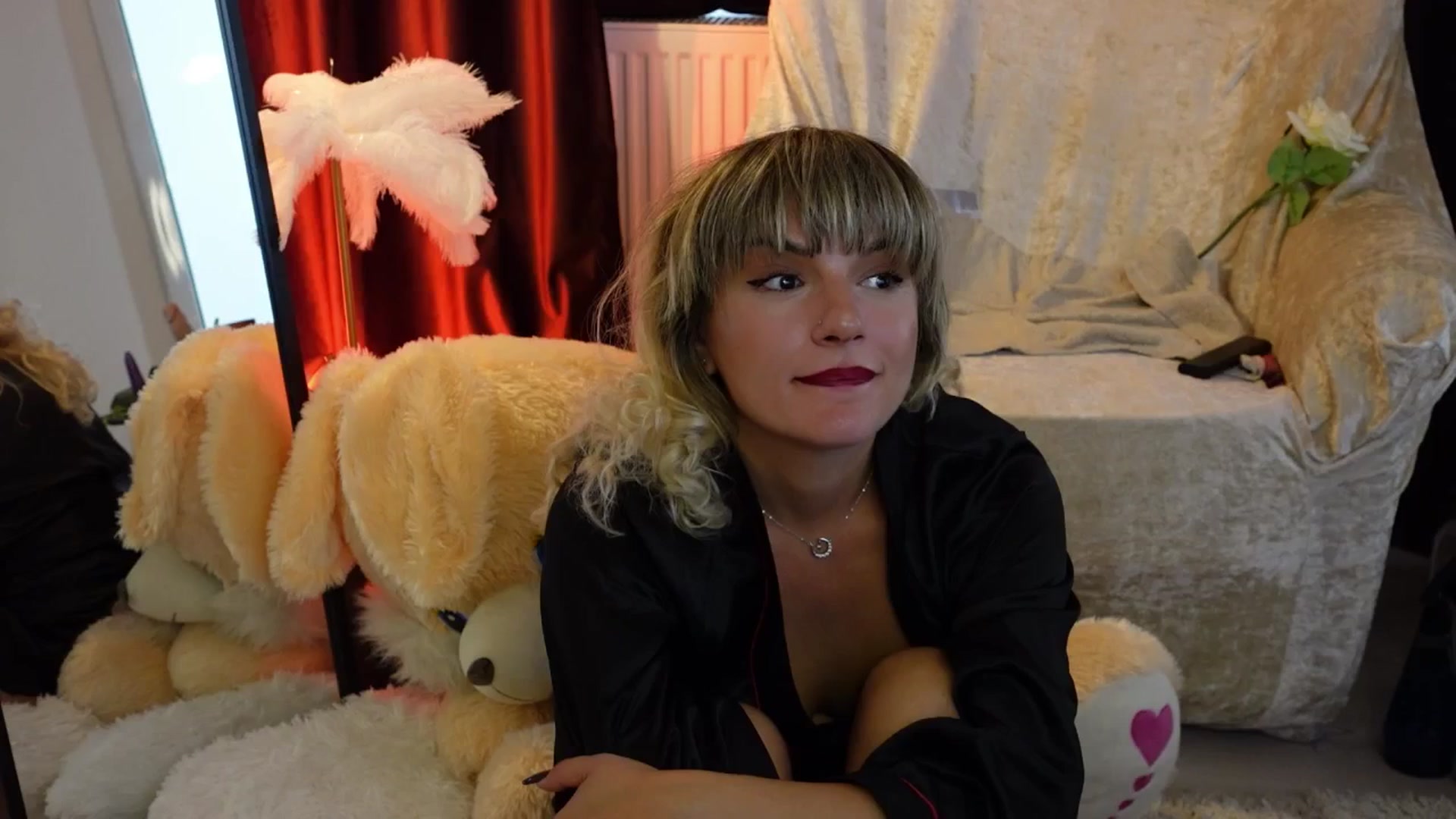 Gallery image thumbnail from EllaWhisper's myfreecams stream on, 11/03/2025, 11:49 image 17 of 20