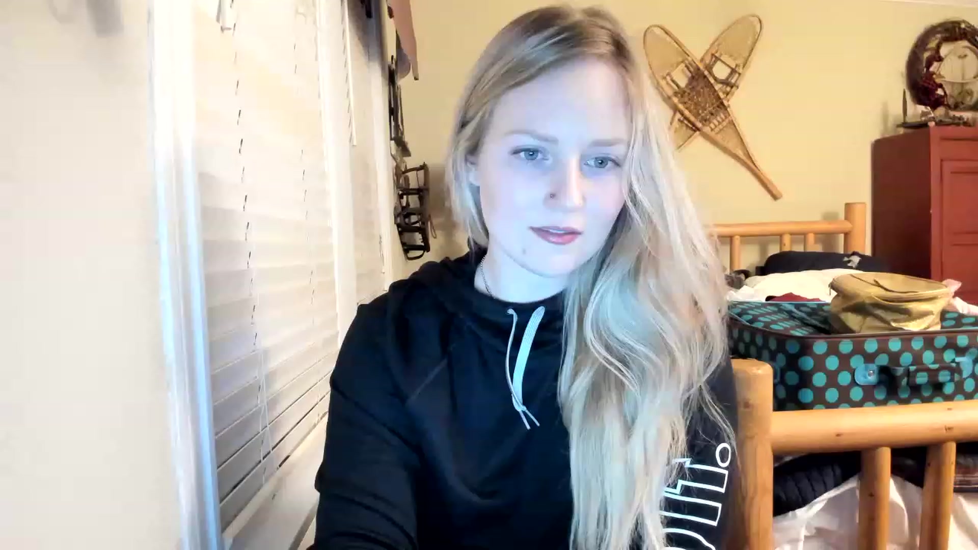 Gallery image thumbnail from EllaWood's myfreecams stream on, 02/18/2023, 23:57 image 2 of 20