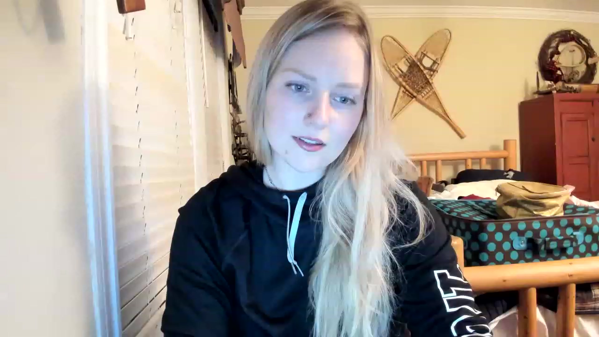 Gallery image thumbnail from EllaWood's myfreecams stream on, 02/18/2023, 23:57 image 20 of 20