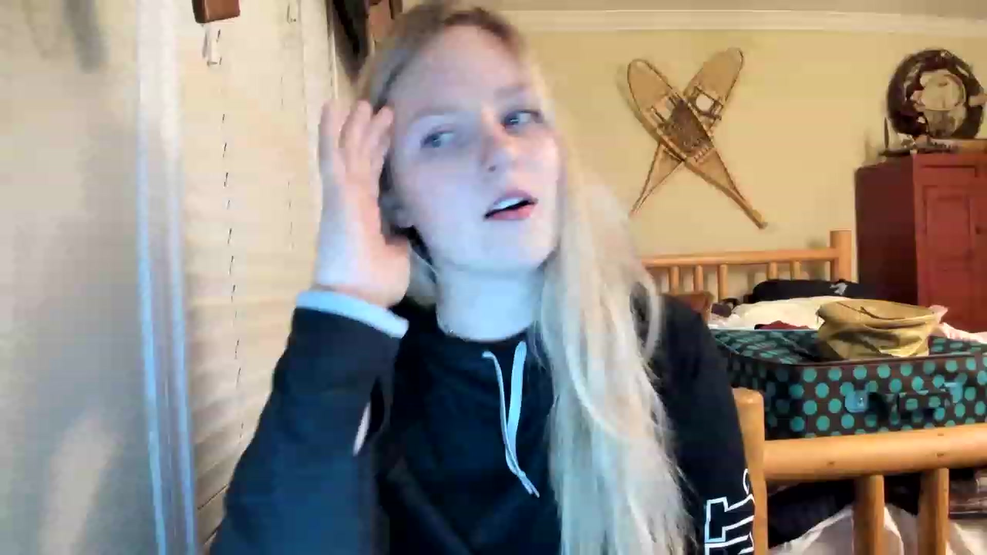 Gallery image thumbnail from EllaWood's myfreecams stream on, 02/18/2023, 23:57 image 16 of 20