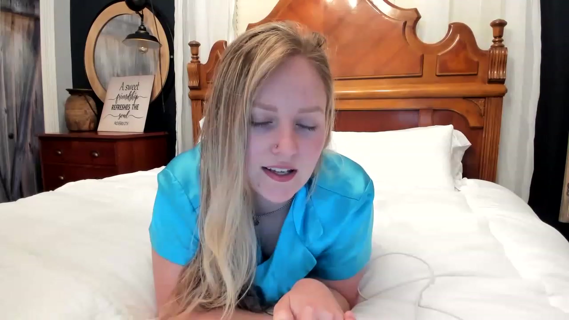 Gallery image thumbnail from EllaWood's myfreecams stream on, 02/20/2023, 03:13 image 3 of 20