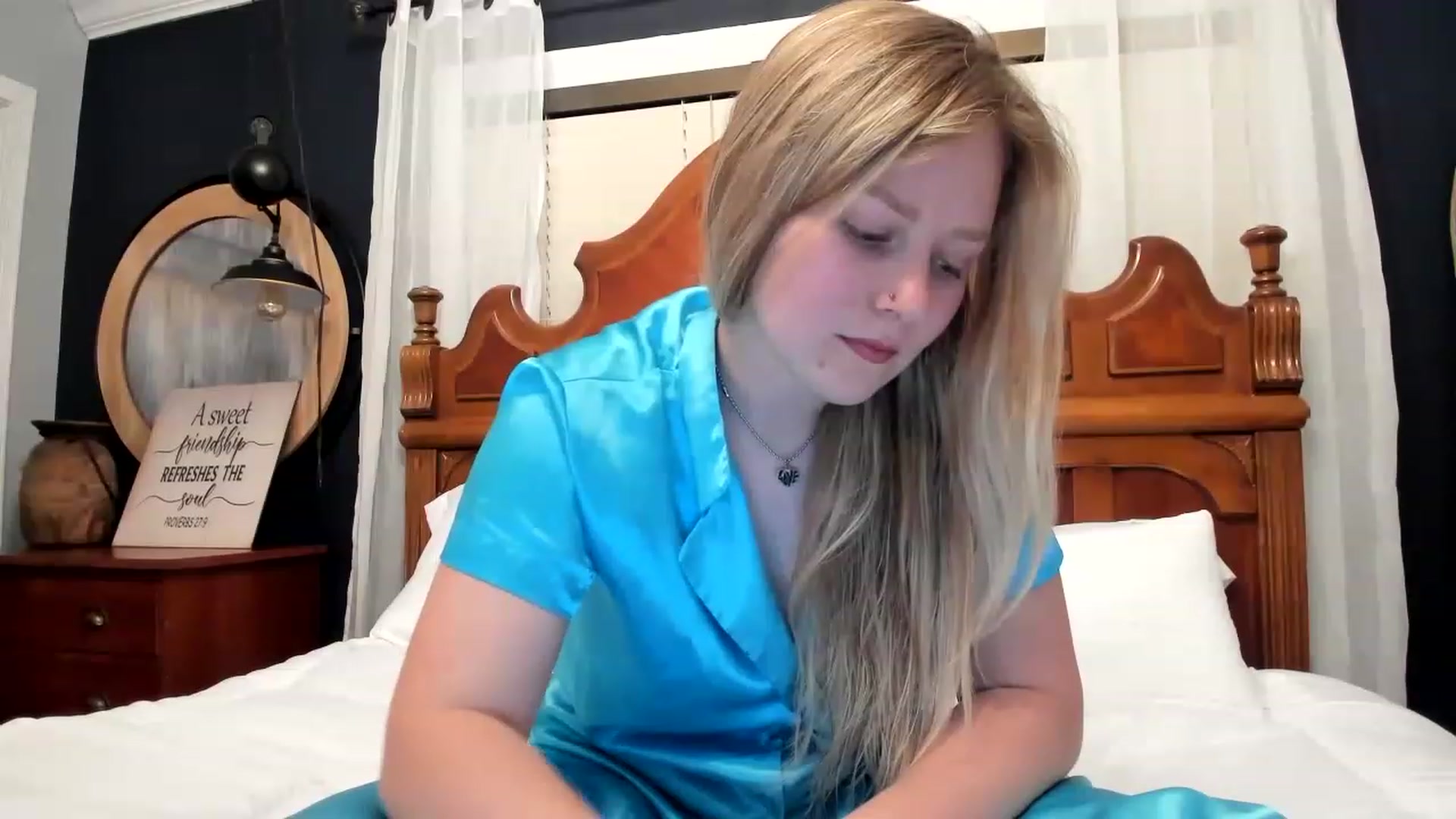 Gallery image thumbnail from EllaWood's myfreecams stream on, 02/20/2023, 03:13 image 10 of 20