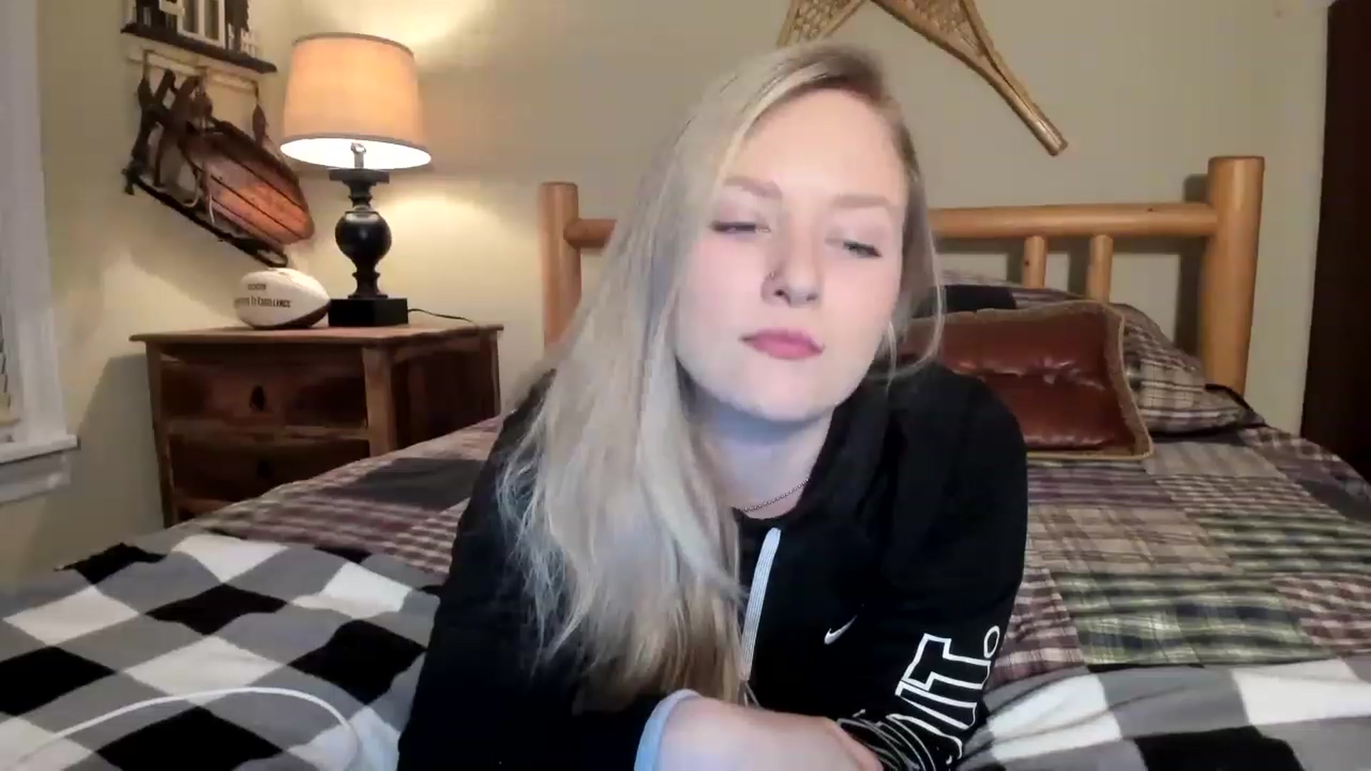 Gallery image thumbnail from EllaWood's myfreecams stream on, 02/20/2023, 19:58 image 3 of 20