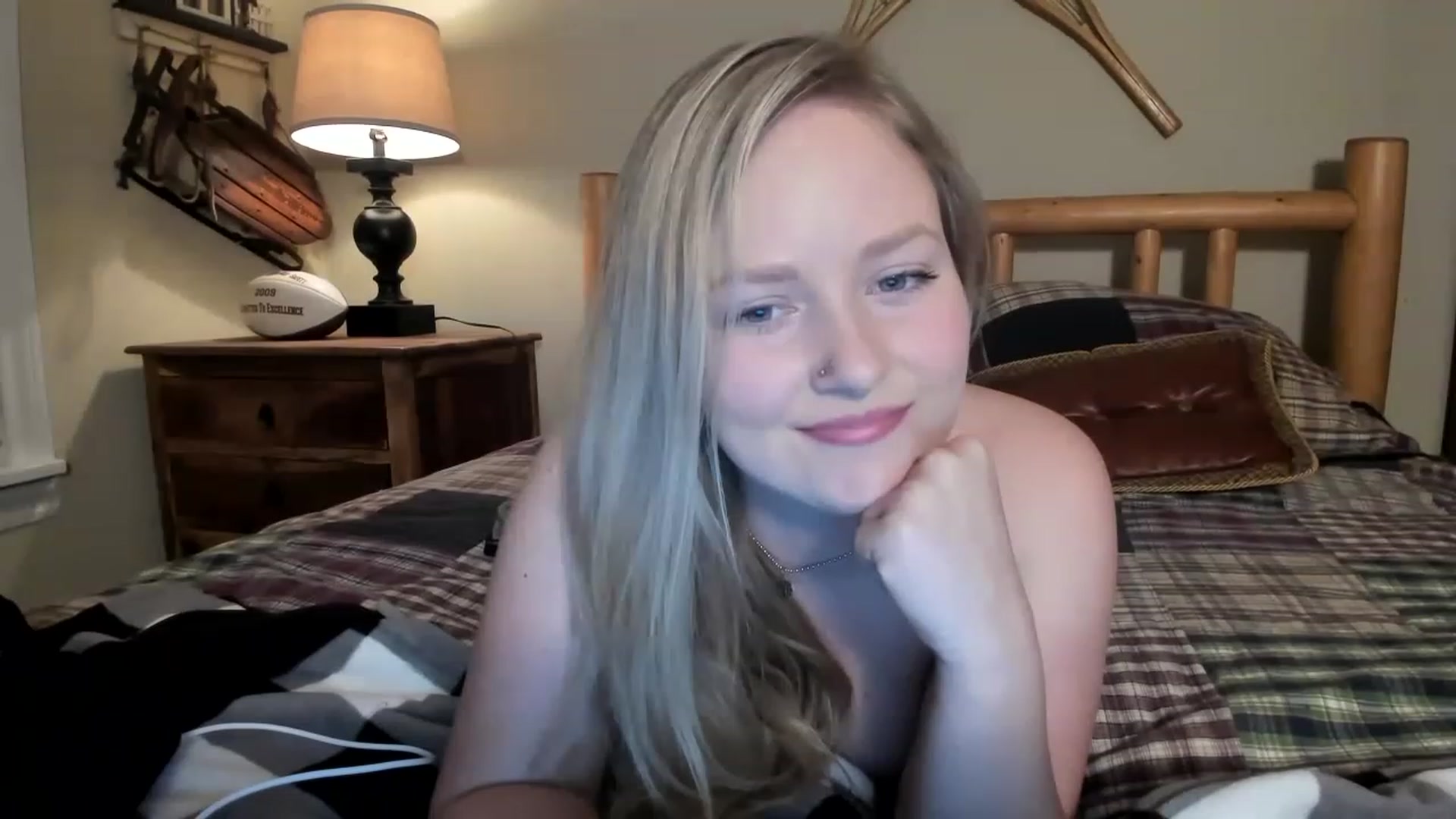 Gallery image thumbnail from EllaWood's myfreecams stream on, 02/20/2023, 19:58 image 17 of 20