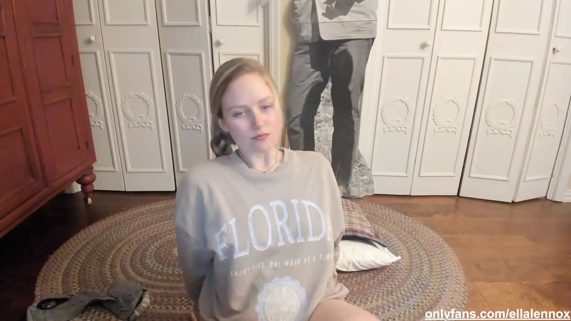 Gallery image thumbnail from EllaWood's myfreecams stream on, 02/24/2023, 16:59 image 12 of 20
