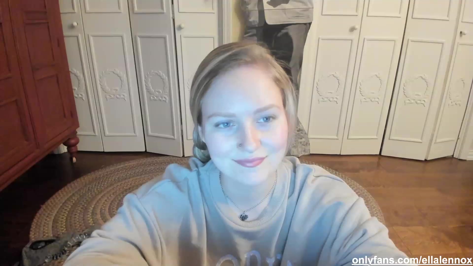 Gallery image thumbnail from EllaWood's myfreecams stream on, 02/24/2023, 16:59 image 14 of 20