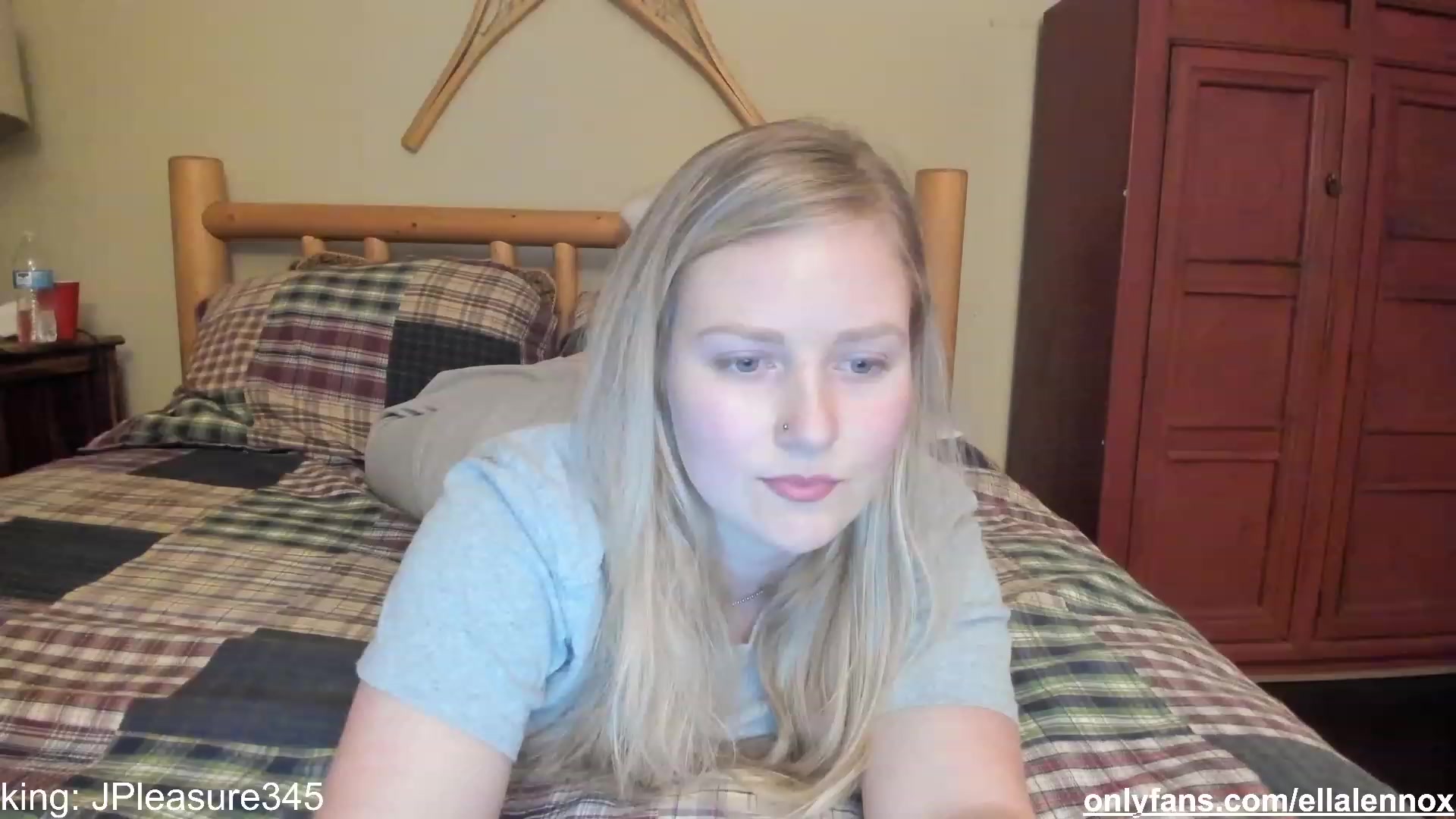 Gallery image thumbnail from EllaWood's myfreecams stream on, 02/25/2023, 23:21 image 9 of 20
