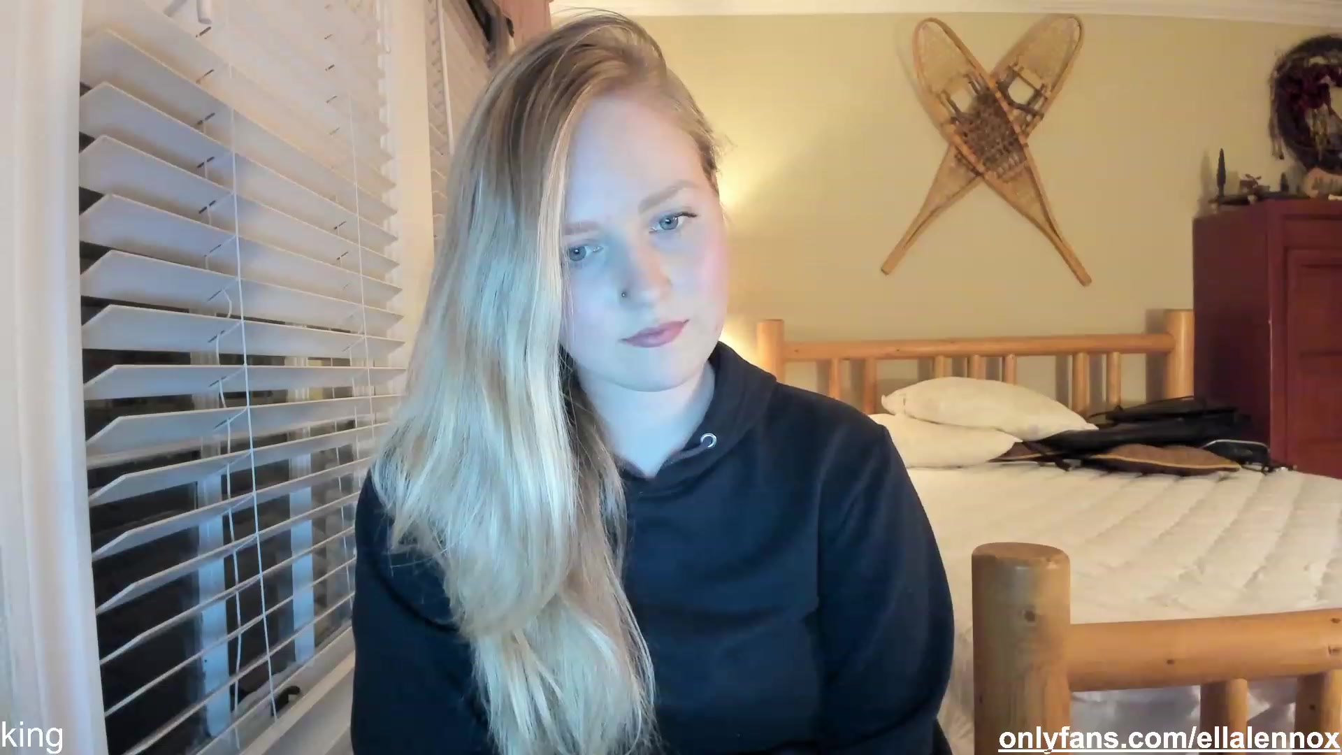 Gallery image thumbnail from EllaWood's myfreecams stream on, 03/02/2023, 01:01 image 5 of 20
