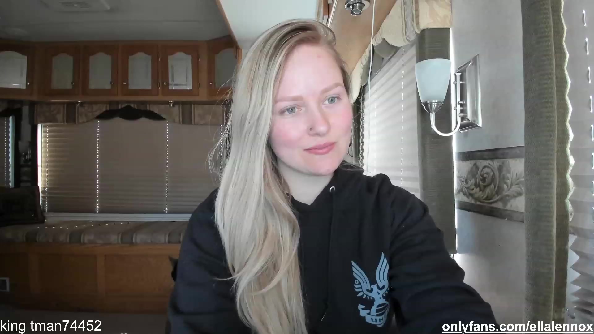 Gallery image thumbnail from EllaWood's myfreecams stream on, 03/19/2023, 22:19 image 6 of 20