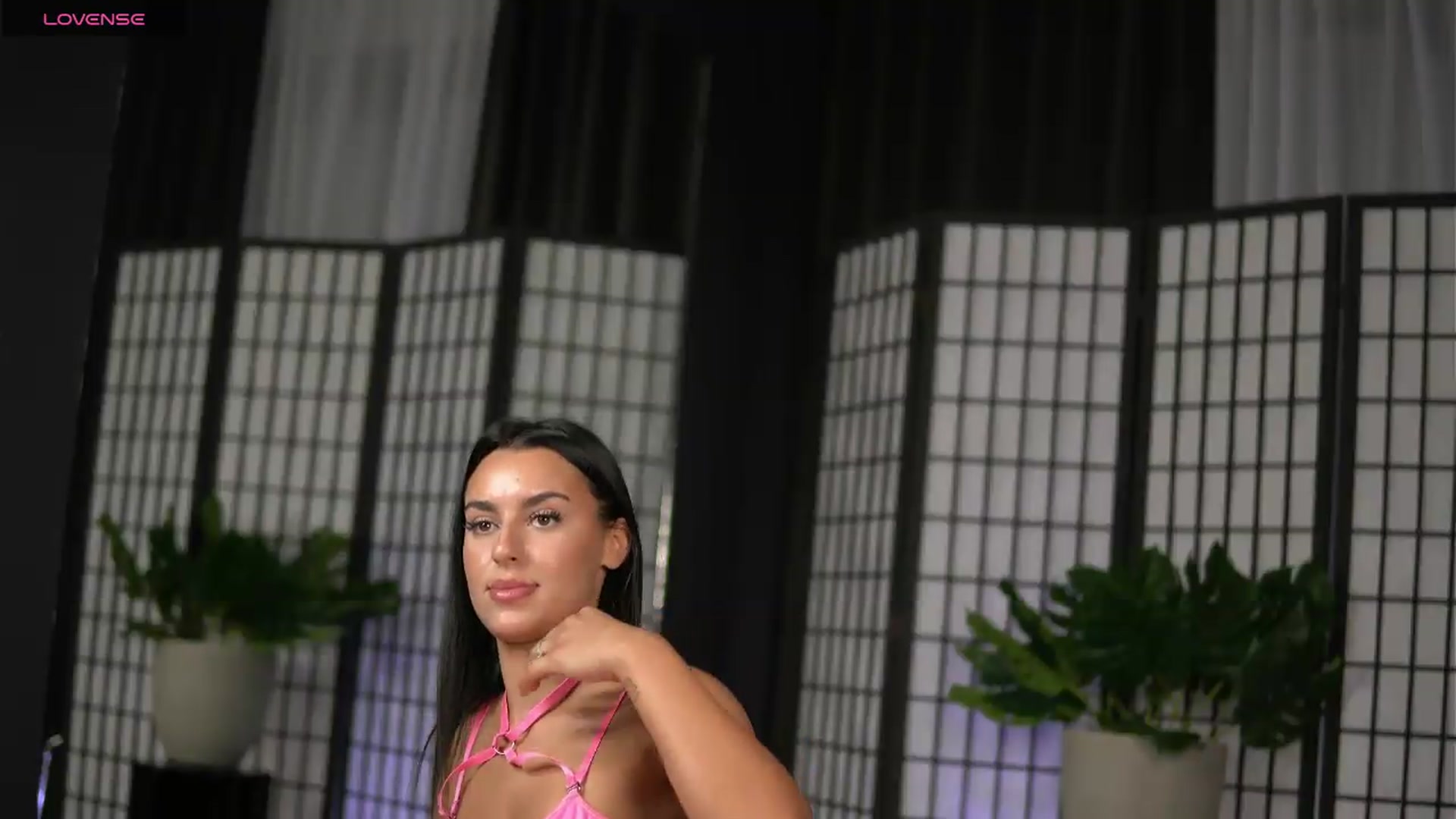 Gallery image thumbnail from Ella_Luxe's myfreecams stream on, 08/07/2026, 08:01 image 3 of 20