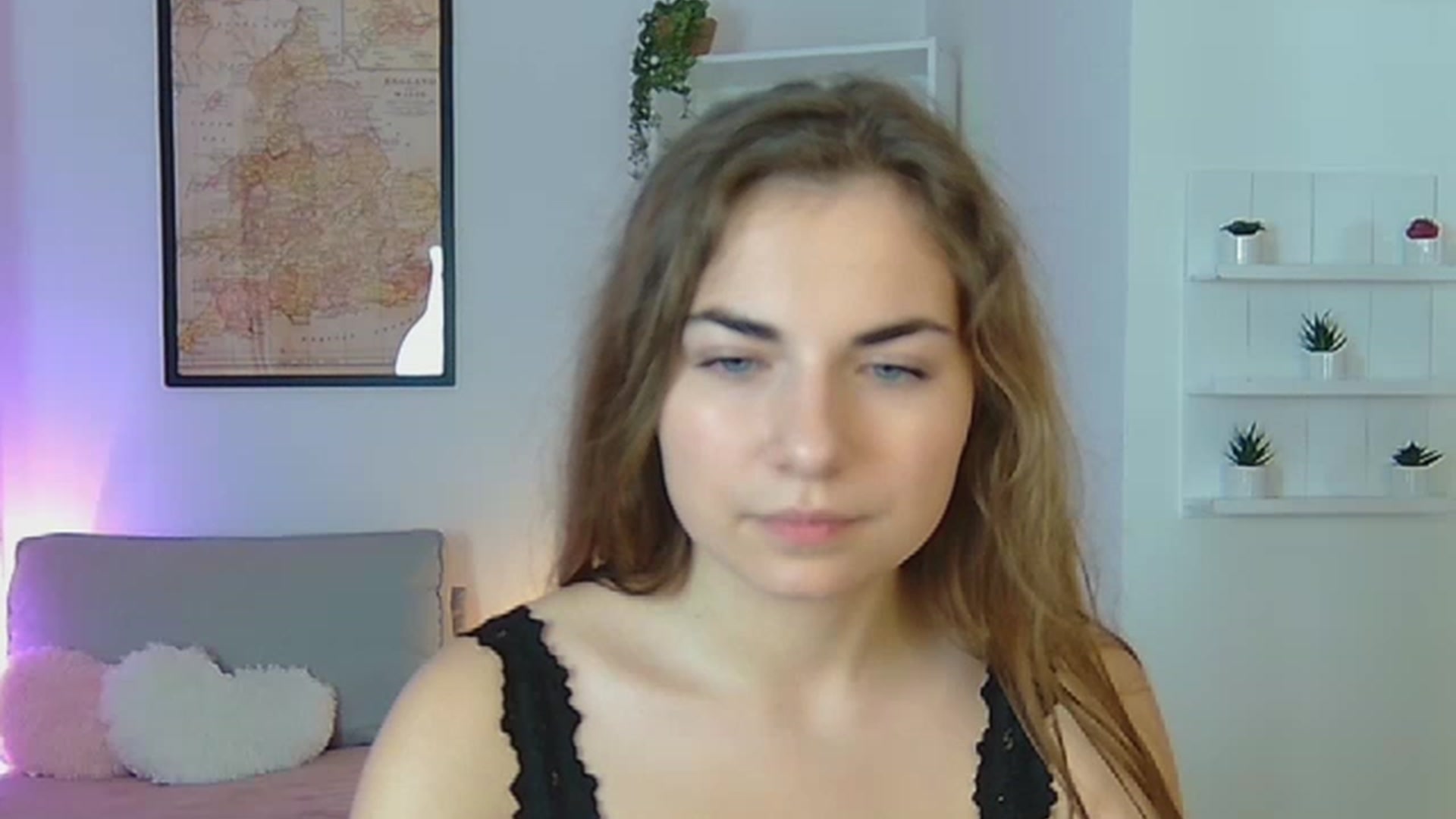 Gallery image thumbnail from Ella_Nicee's myfreecams stream on, 11/18/2022, 18:48 image 18 of 20